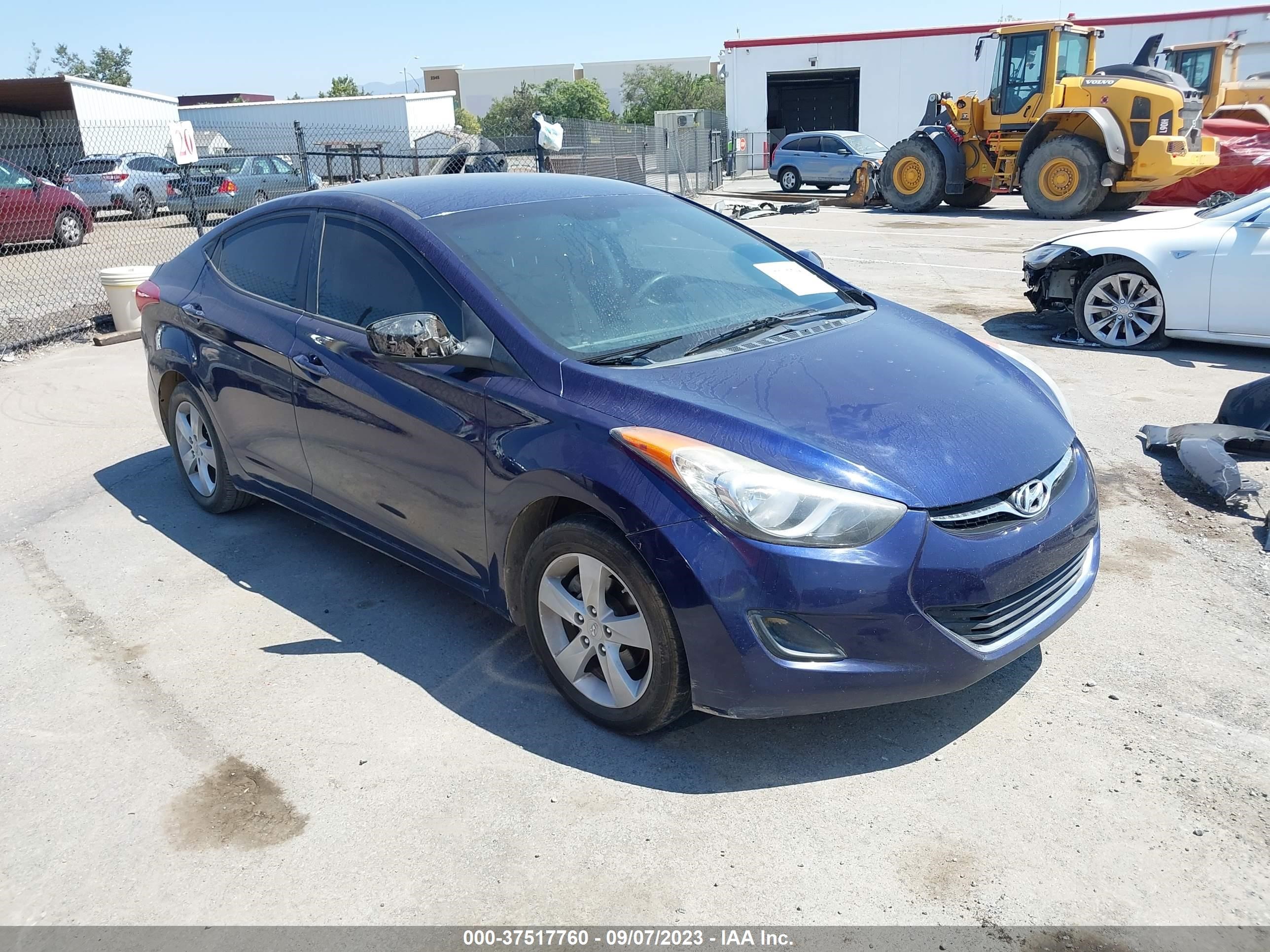 HYUNDAI ELANTRA 2011 5npdh4ae2bh053316