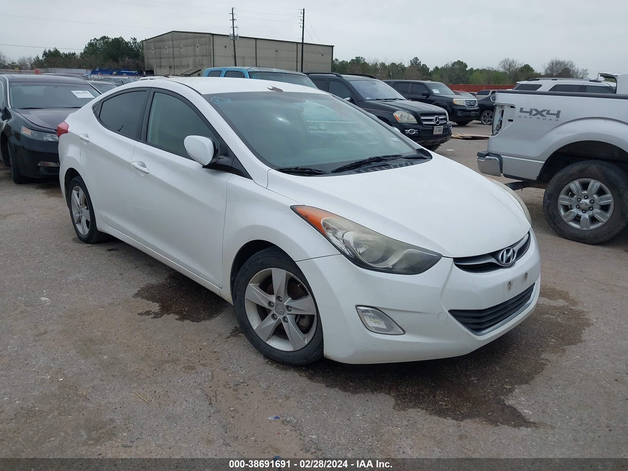 HYUNDAI ELANTRA 2013 5npdh4ae2dh258573