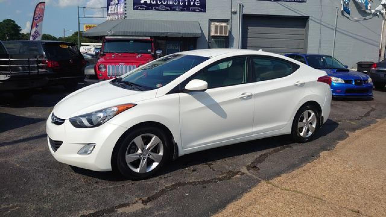 HYUNDAI ELANTRA 2013 5npdh4ae2dh268200