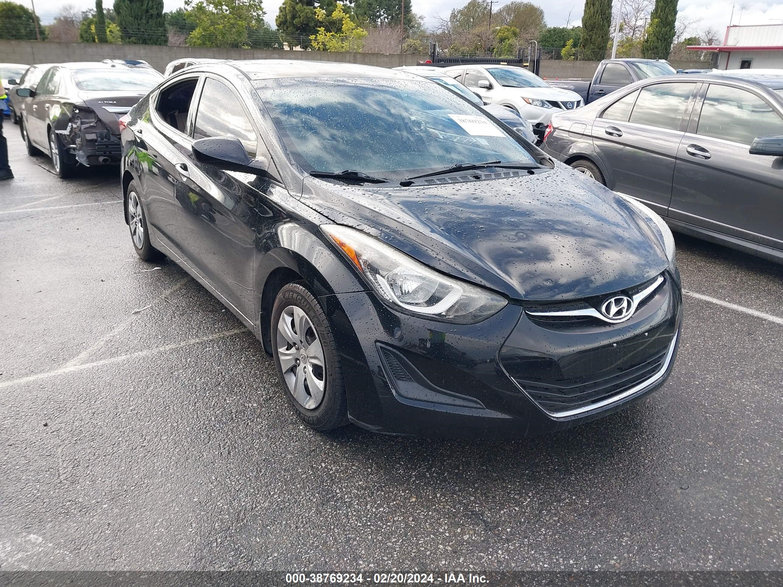 HYUNDAI ELANTRA 2016 5npdh4ae2gh792855