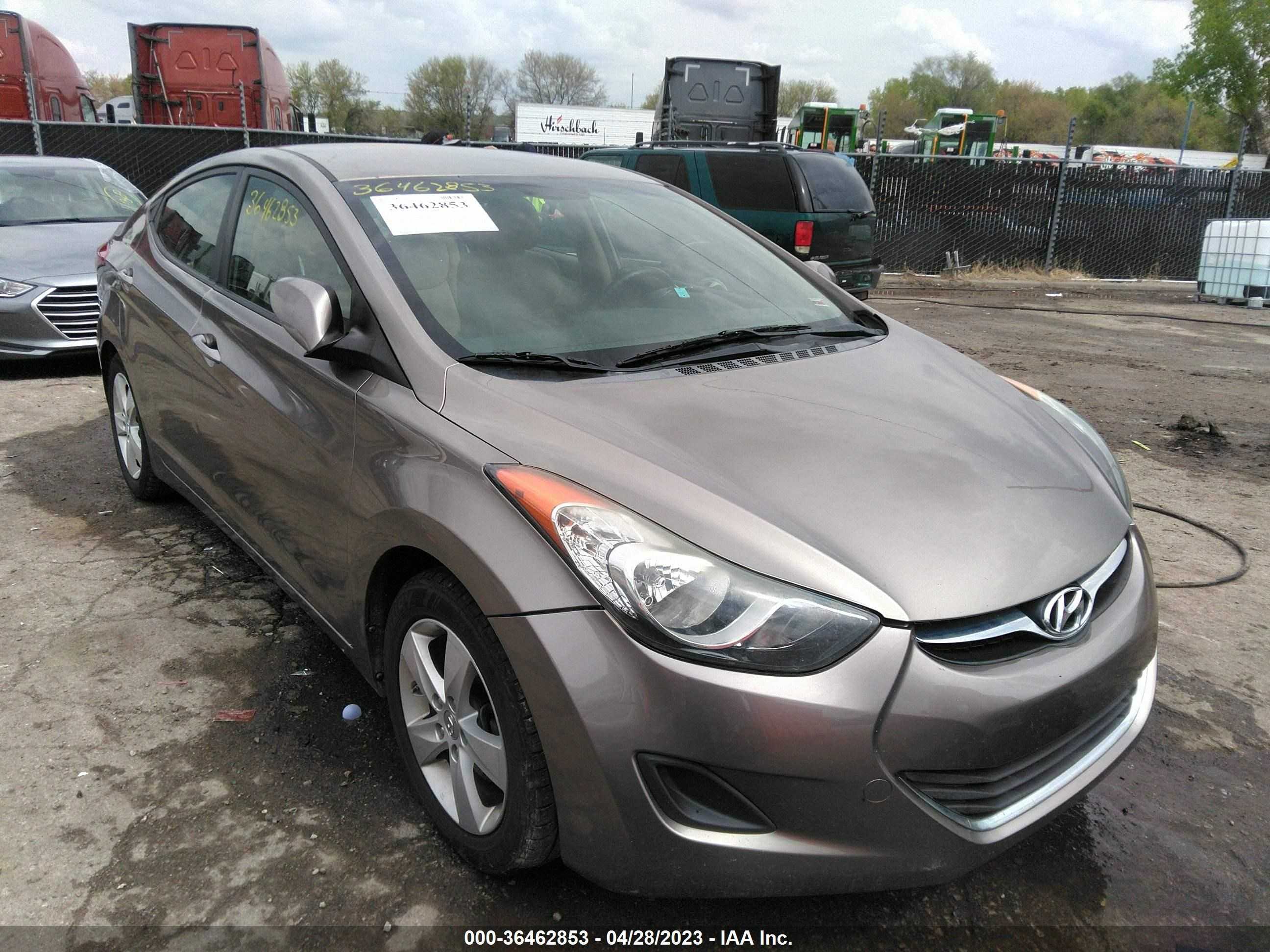 HYUNDAI ELANTRA 2013 5npdh4ae3dh382738