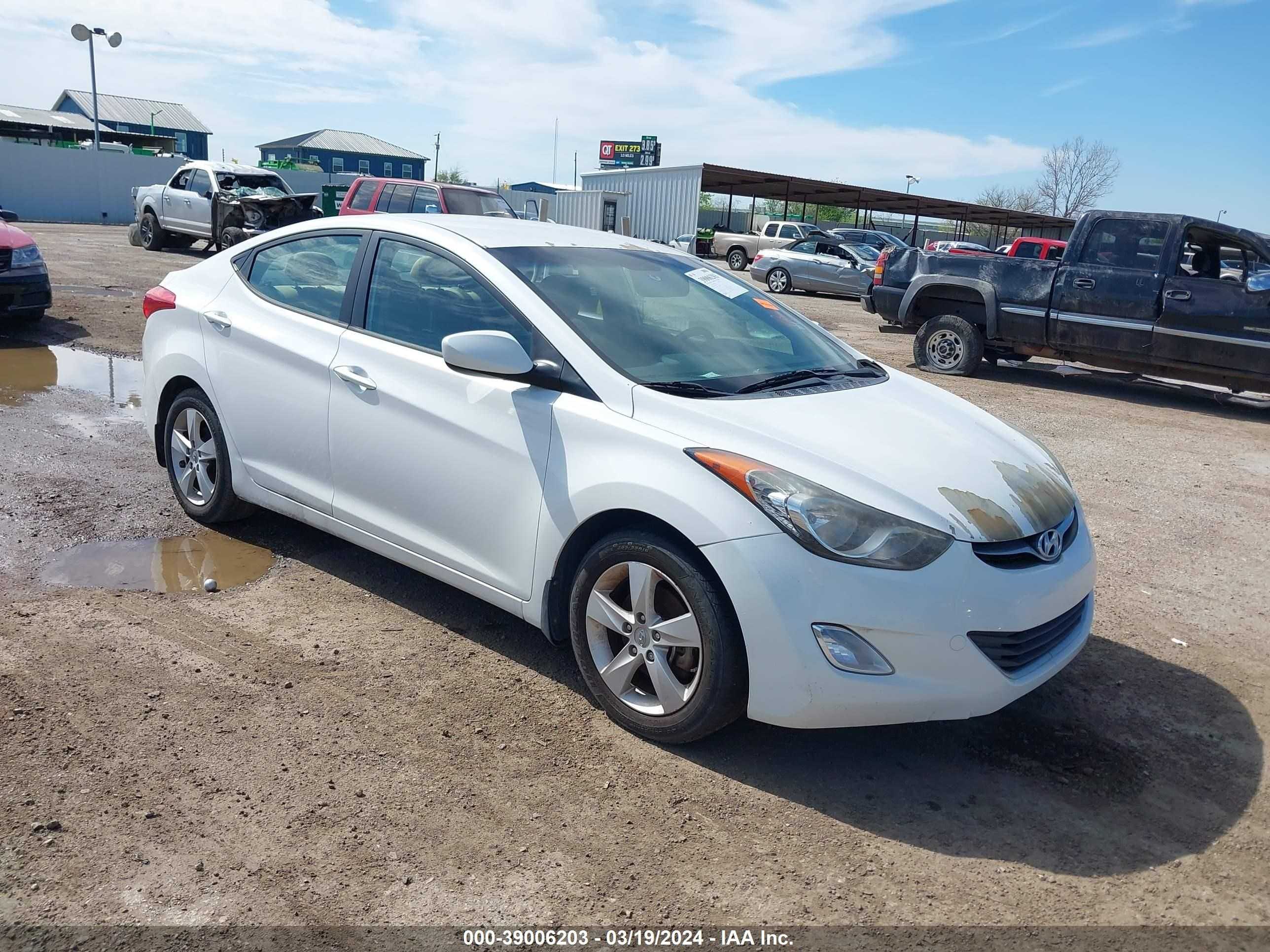 HYUNDAI ELANTRA 2013 5npdh4ae3dh385476