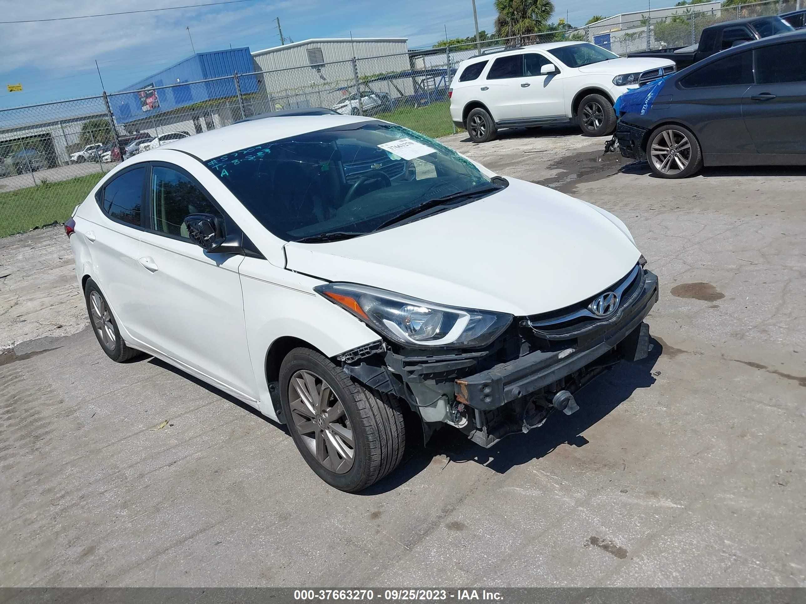 HYUNDAI ELANTRA 2015 5npdh4ae3fh564006