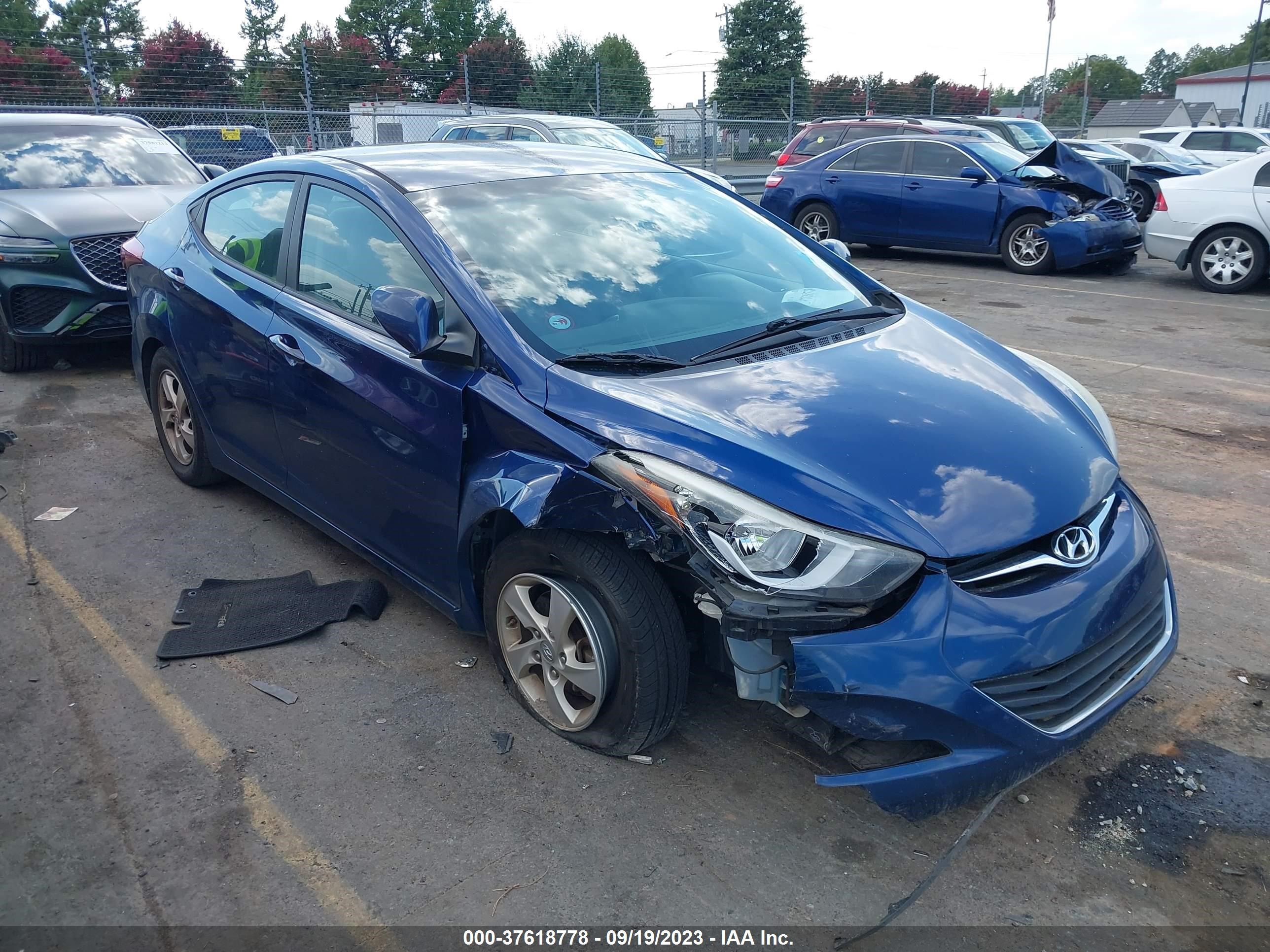 HYUNDAI ELANTRA 2015 5npdh4ae3fh579489