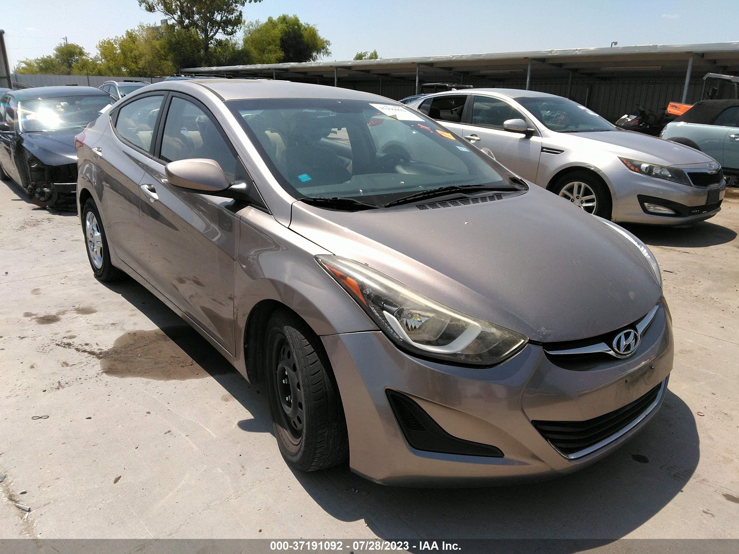 HYUNDAI ELANTRA 2016 5npdh4ae3gh726458