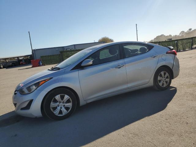 HYUNDAI ELANTRA 2016 5npdh4ae3gh765177