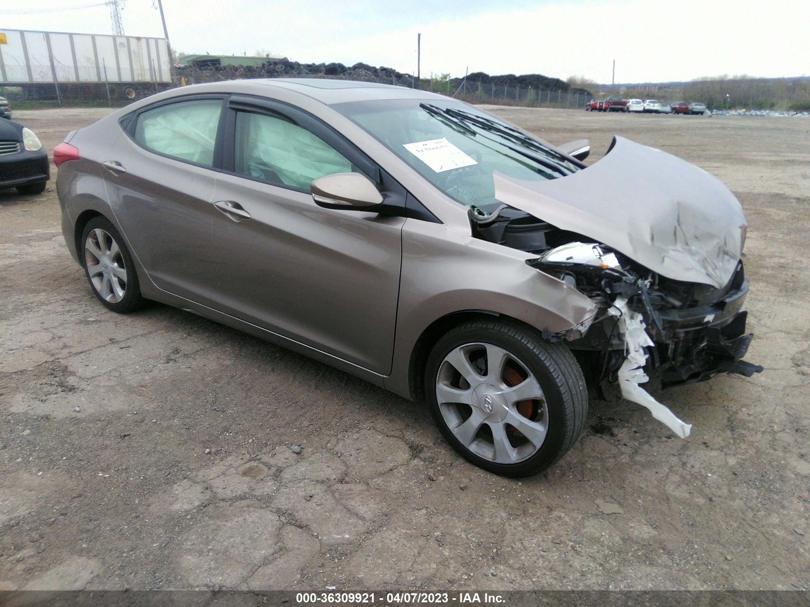 HYUNDAI ELANTRA 2011 5npdh4ae4bh013450