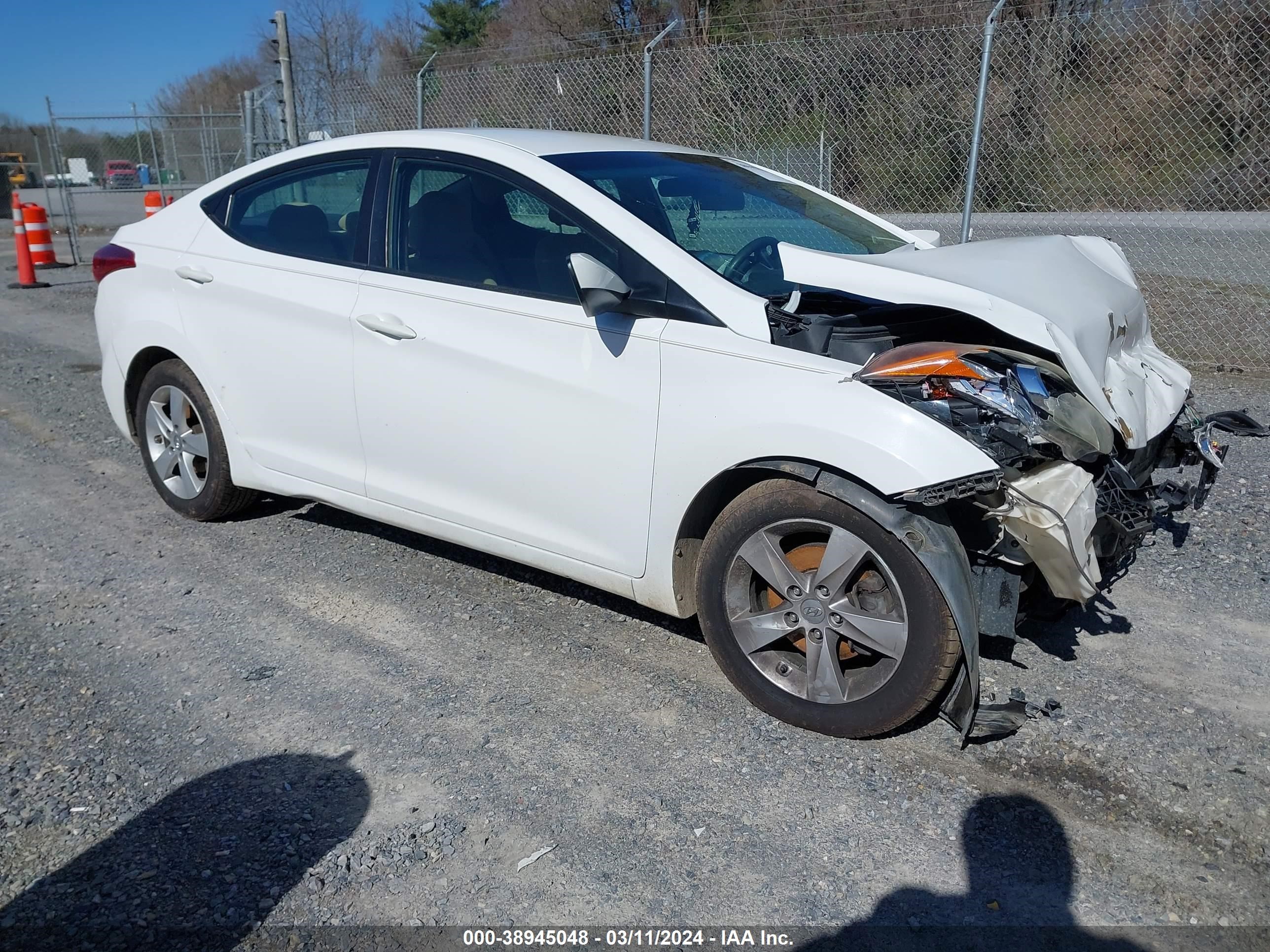 HYUNDAI ELANTRA 2013 5npdh4ae4dh235893