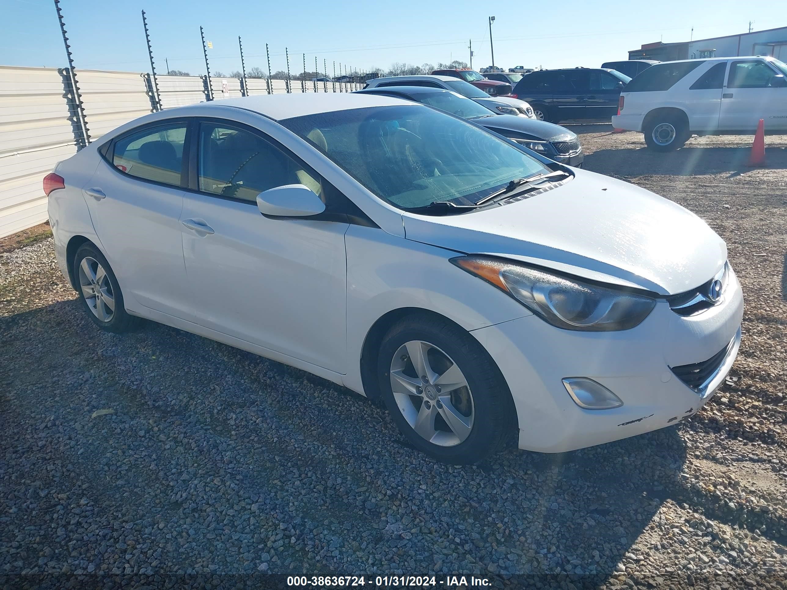 HYUNDAI ELANTRA 2013 5npdh4ae4dh281997