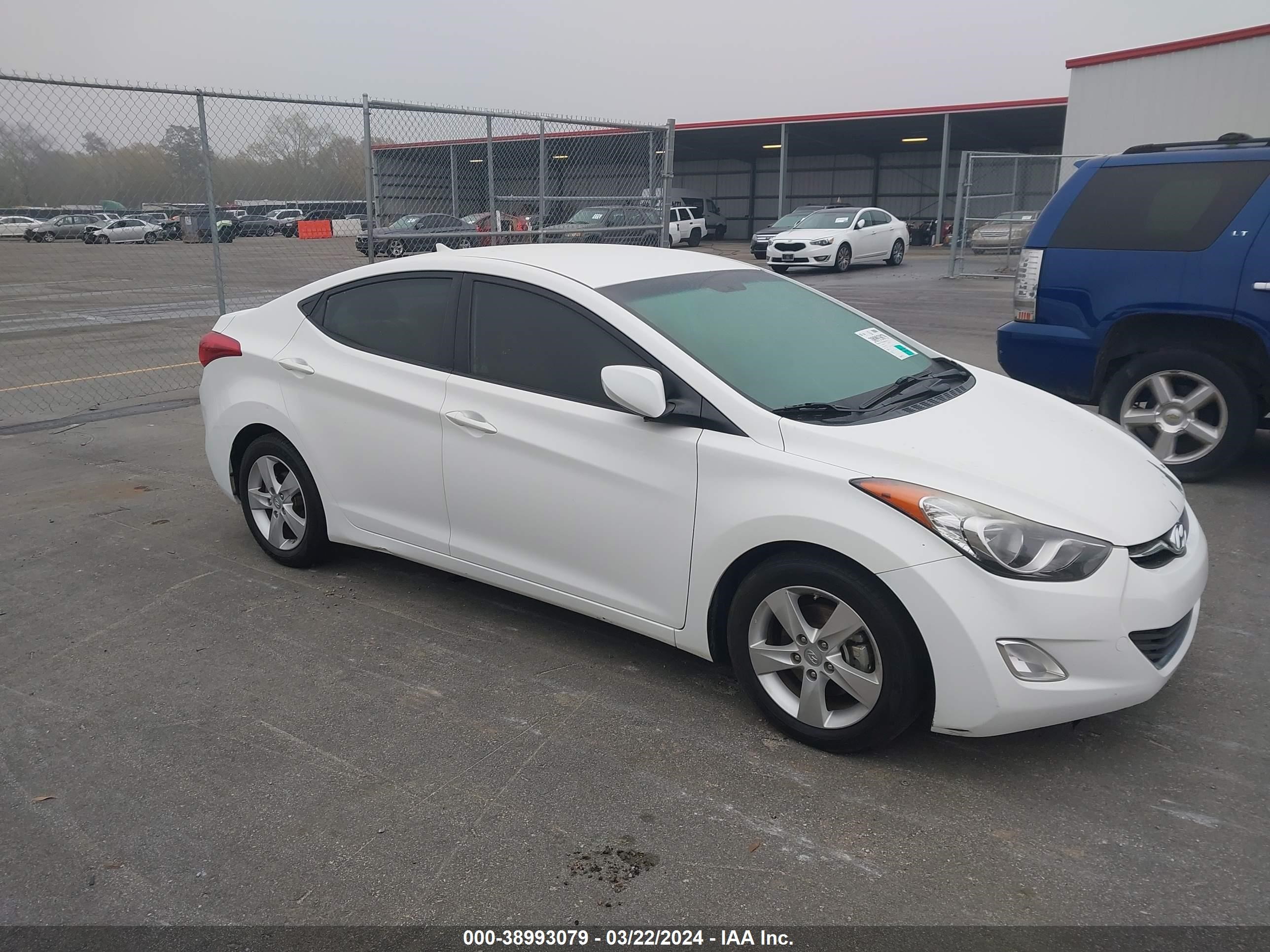 HYUNDAI ELANTRA 2013 5npdh4ae4dh322497