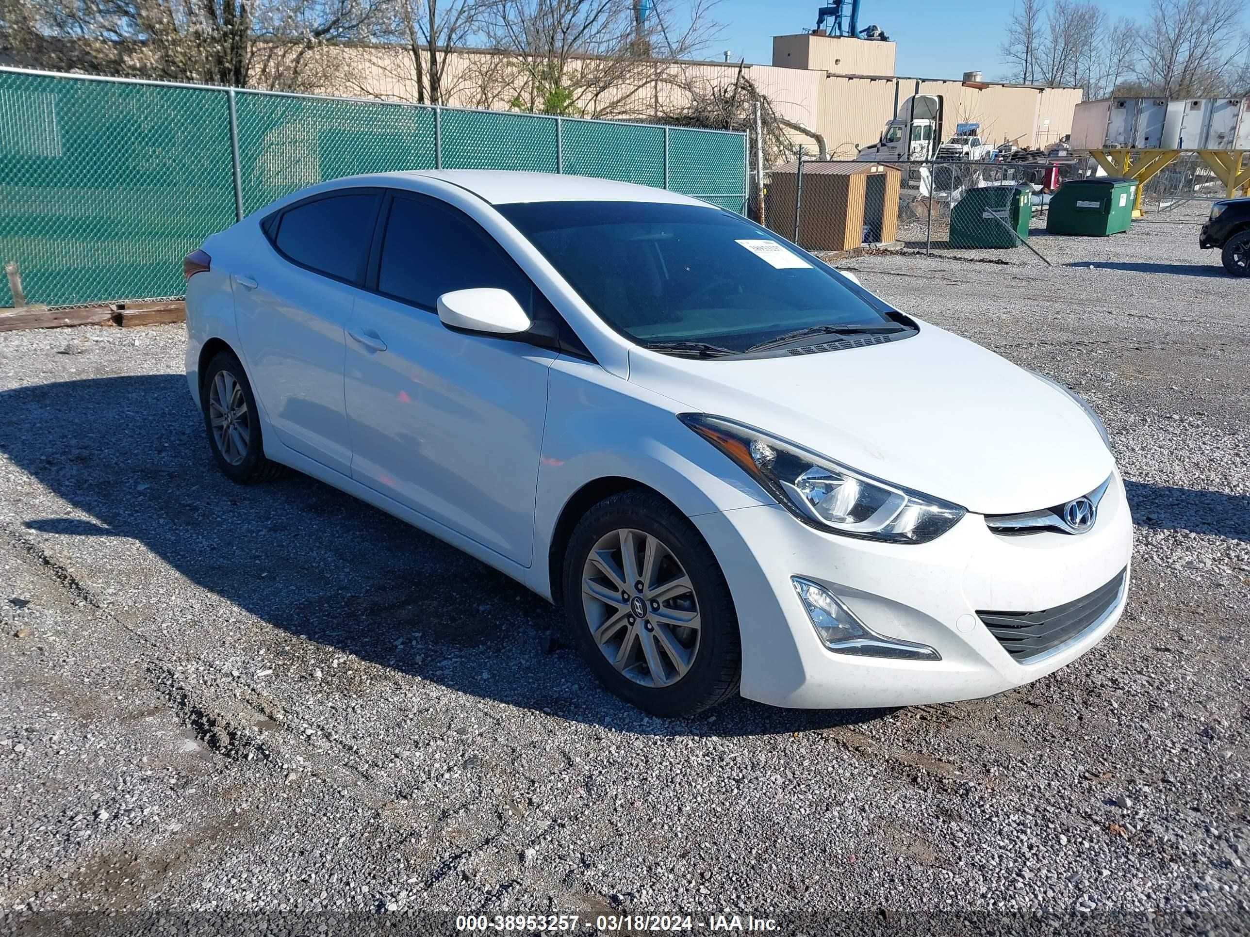 HYUNDAI ELANTRA 2015 5npdh4ae4fh585057