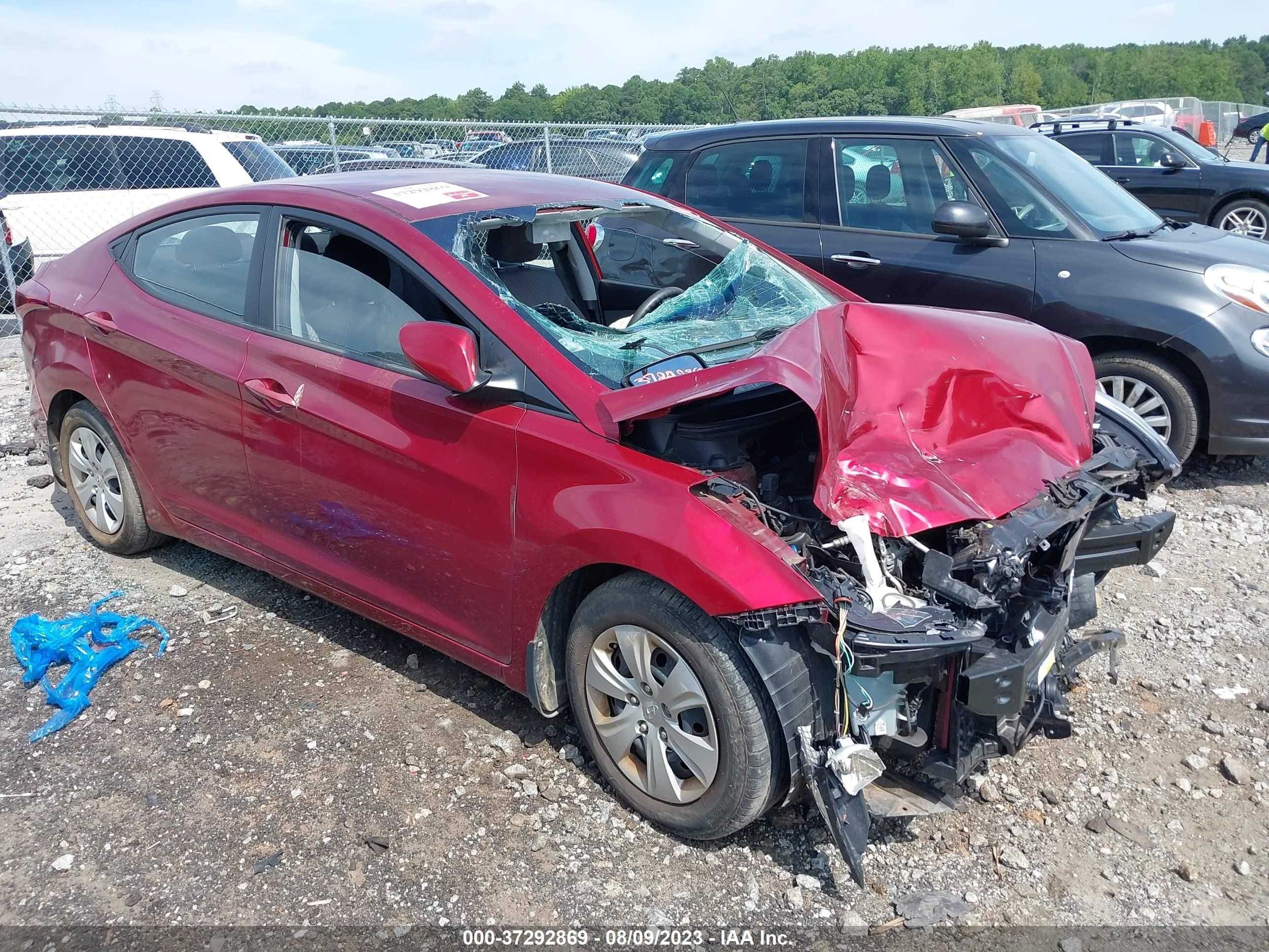 HYUNDAI ELANTRA 2016 5npdh4ae4gh733161