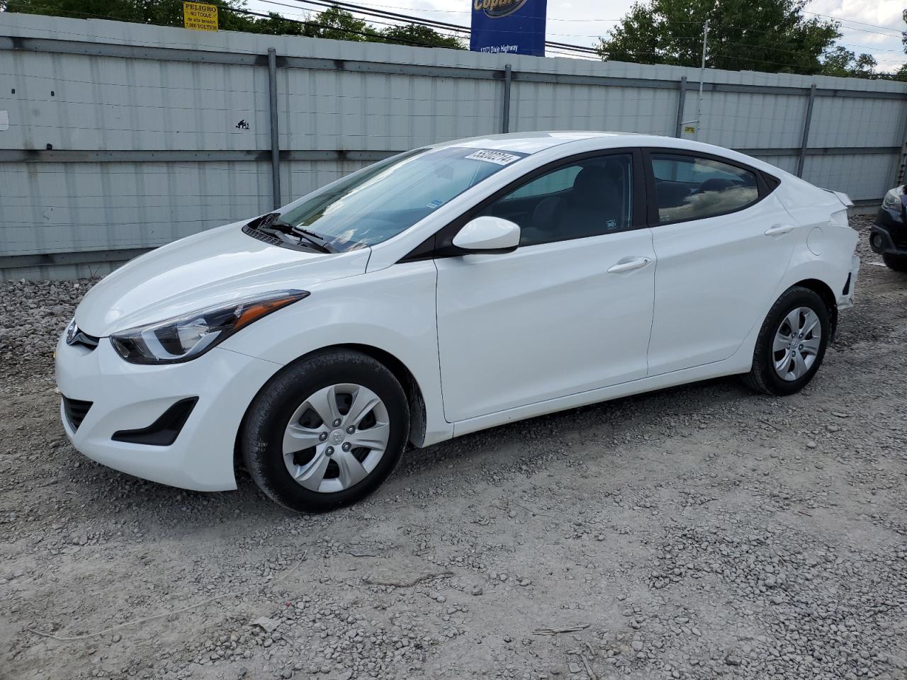 HYUNDAI ELANTRA 2016 5npdh4ae4gh758349