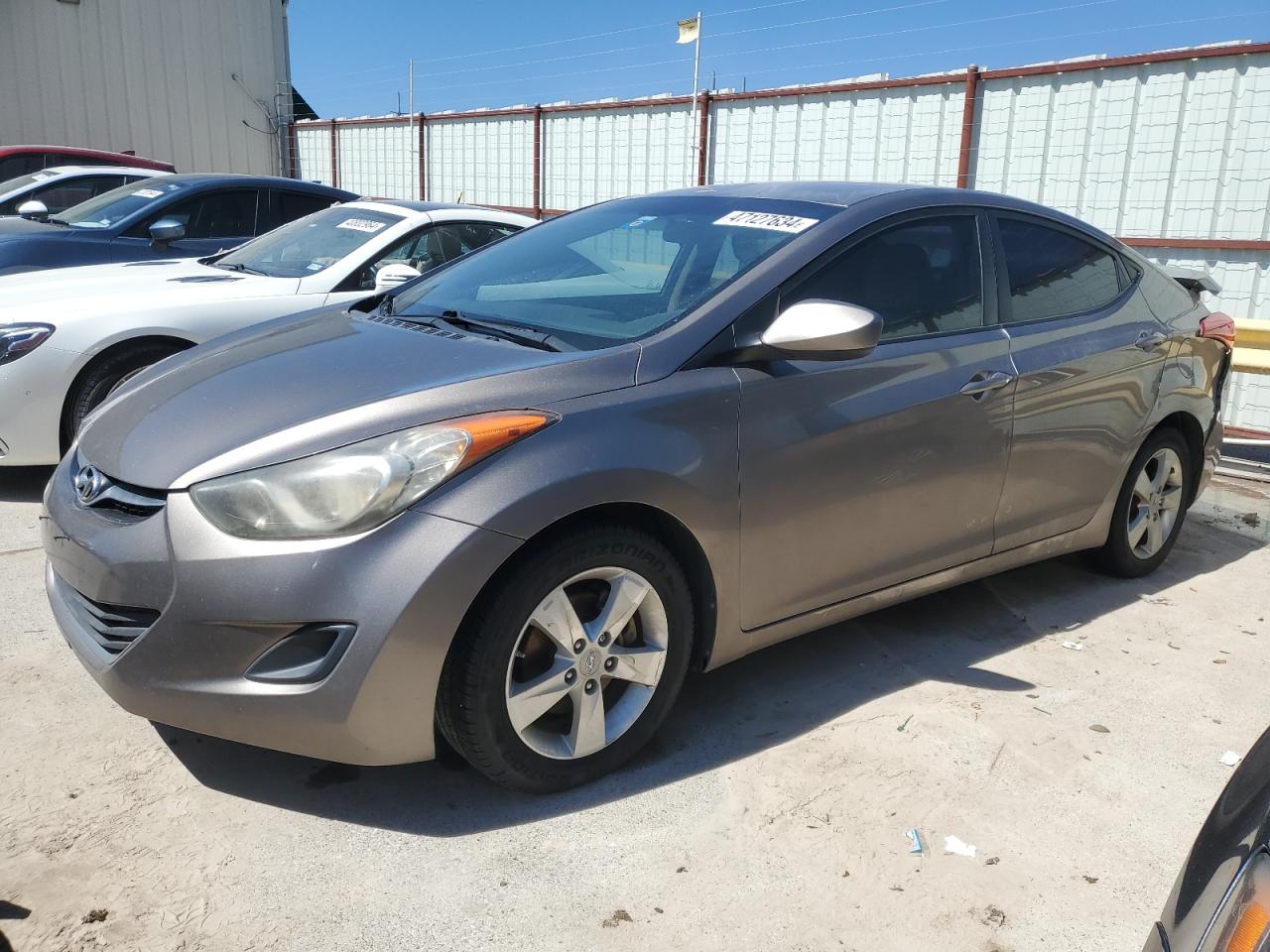 HYUNDAI ELANTRA 2011 5npdh4ae6bh016205