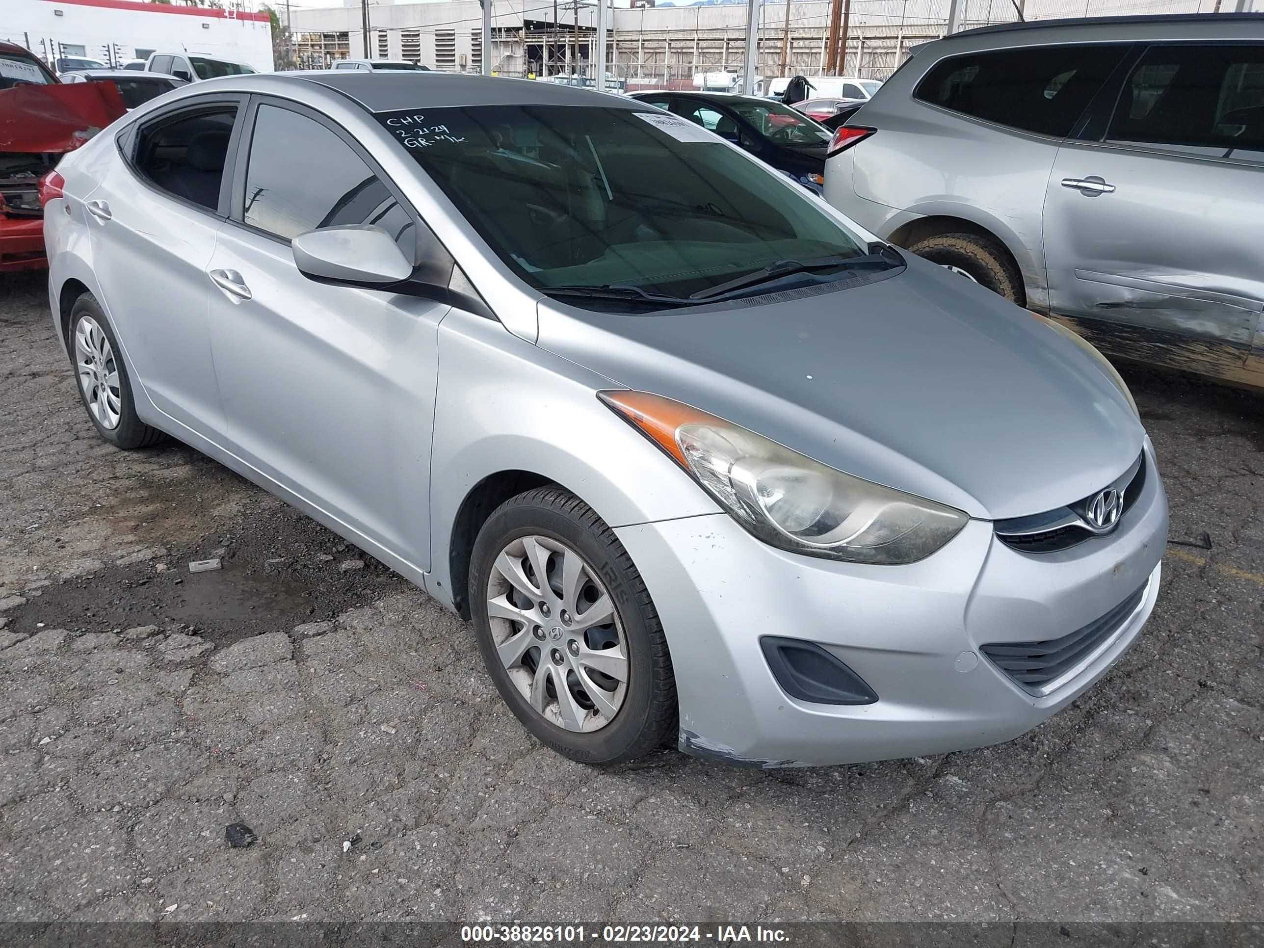 HYUNDAI ELANTRA 2012 5npdh4ae6ch127497