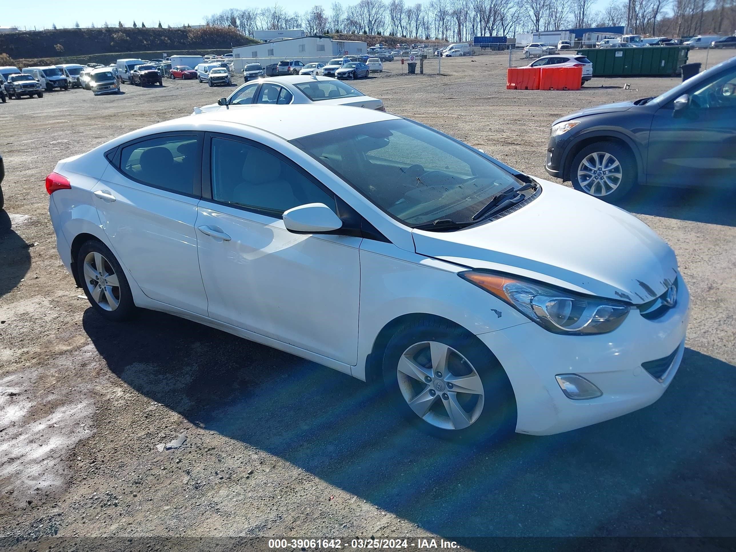 HYUNDAI ELANTRA 2012 5npdh4ae6ch133297