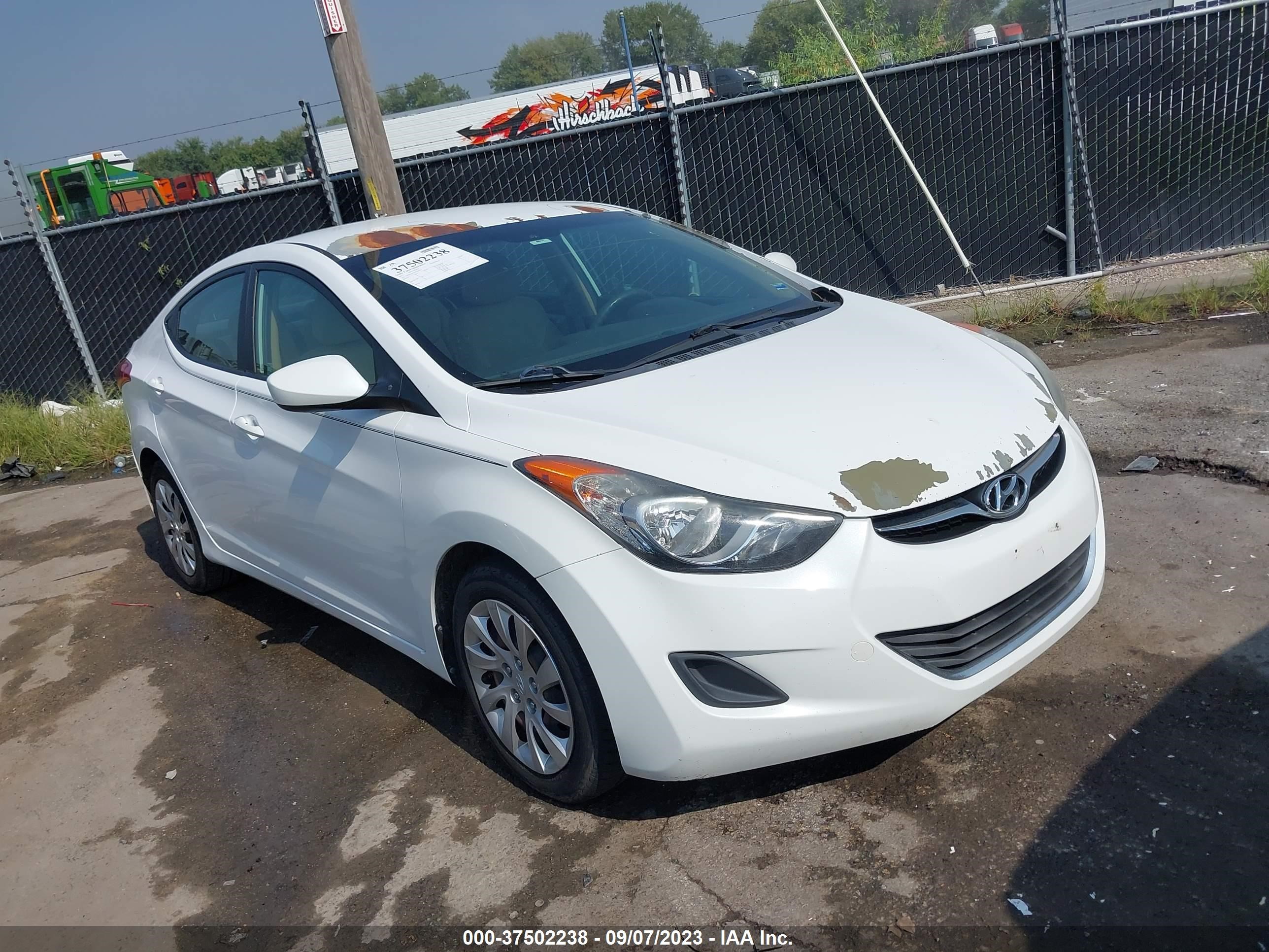 HYUNDAI ELANTRA 2013 5npdh4ae6dh181433