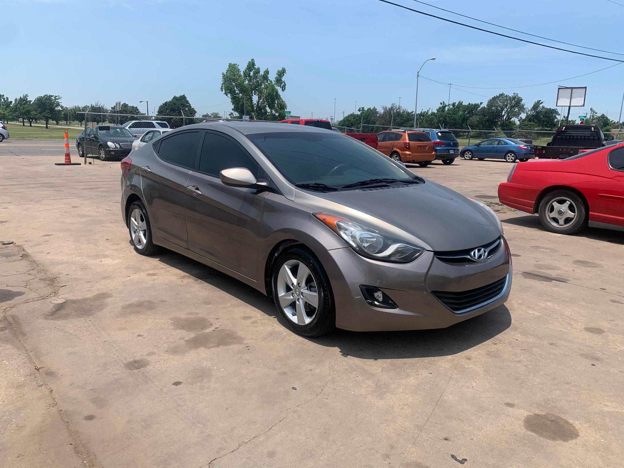 HYUNDAI ELANTRA GL 2013 5npdh4ae6dh366811