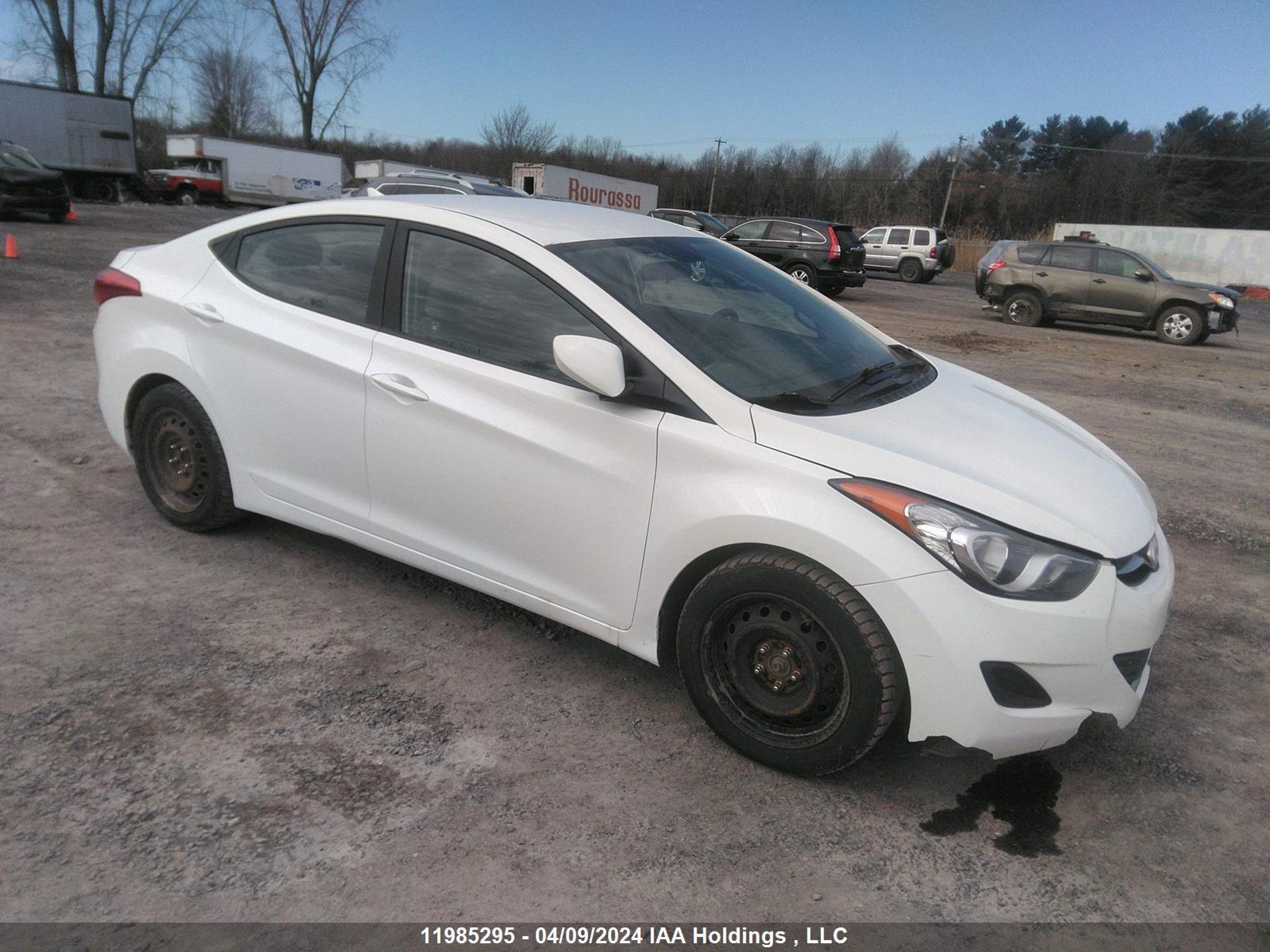 HYUNDAI ELANTRA 2013 5npdh4ae6dh442673