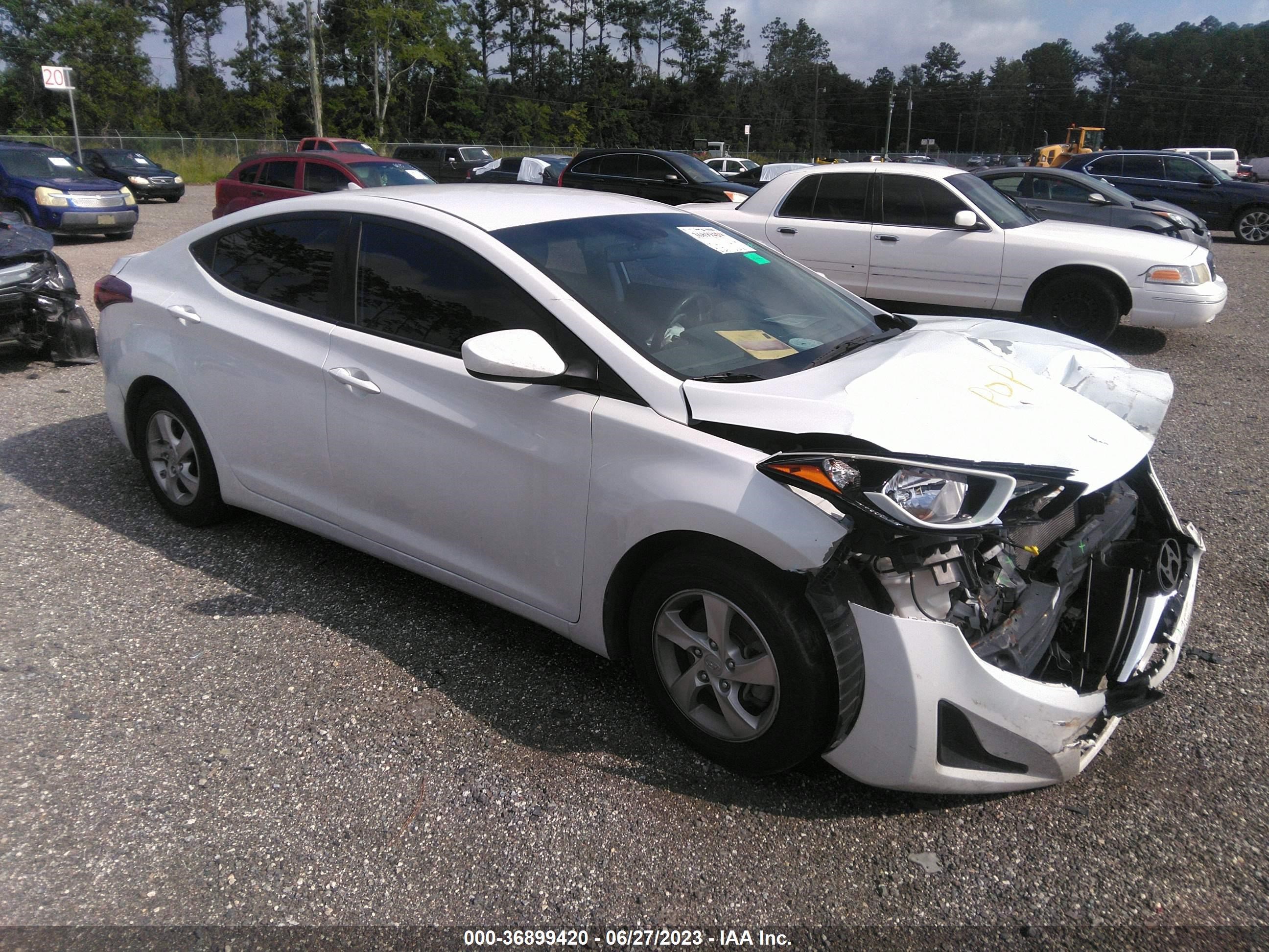 HYUNDAI ELANTRA 2015 5npdh4ae6fh605678