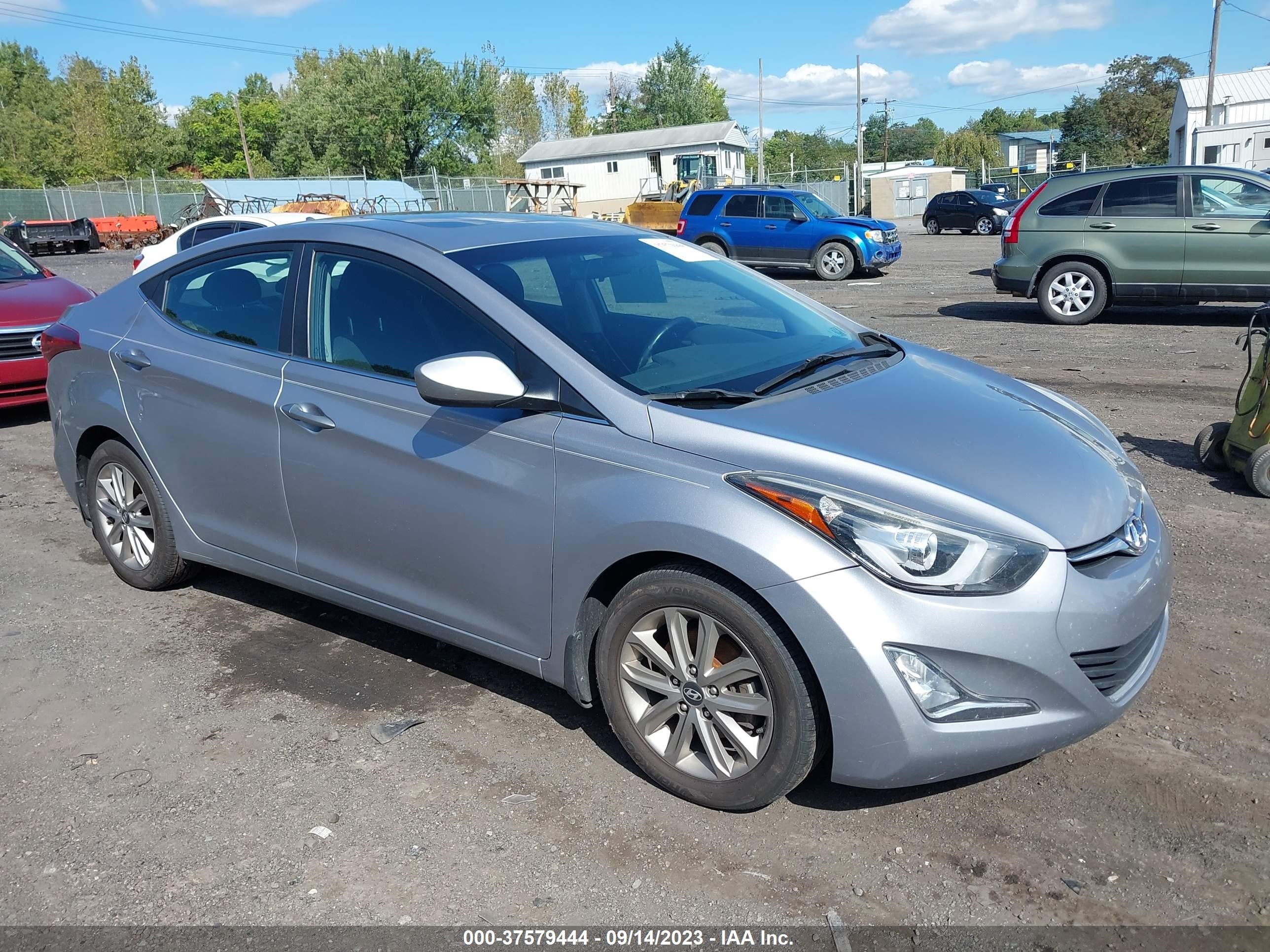 HYUNDAI ELANTRA 2015 5npdh4ae6fh627857