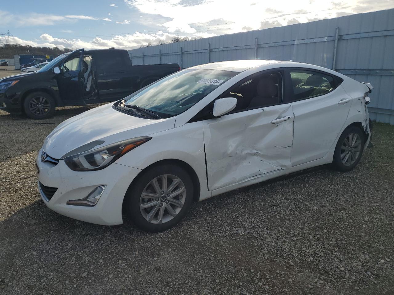 HYUNDAI ELANTRA 2015 5npdh4ae6fh631116