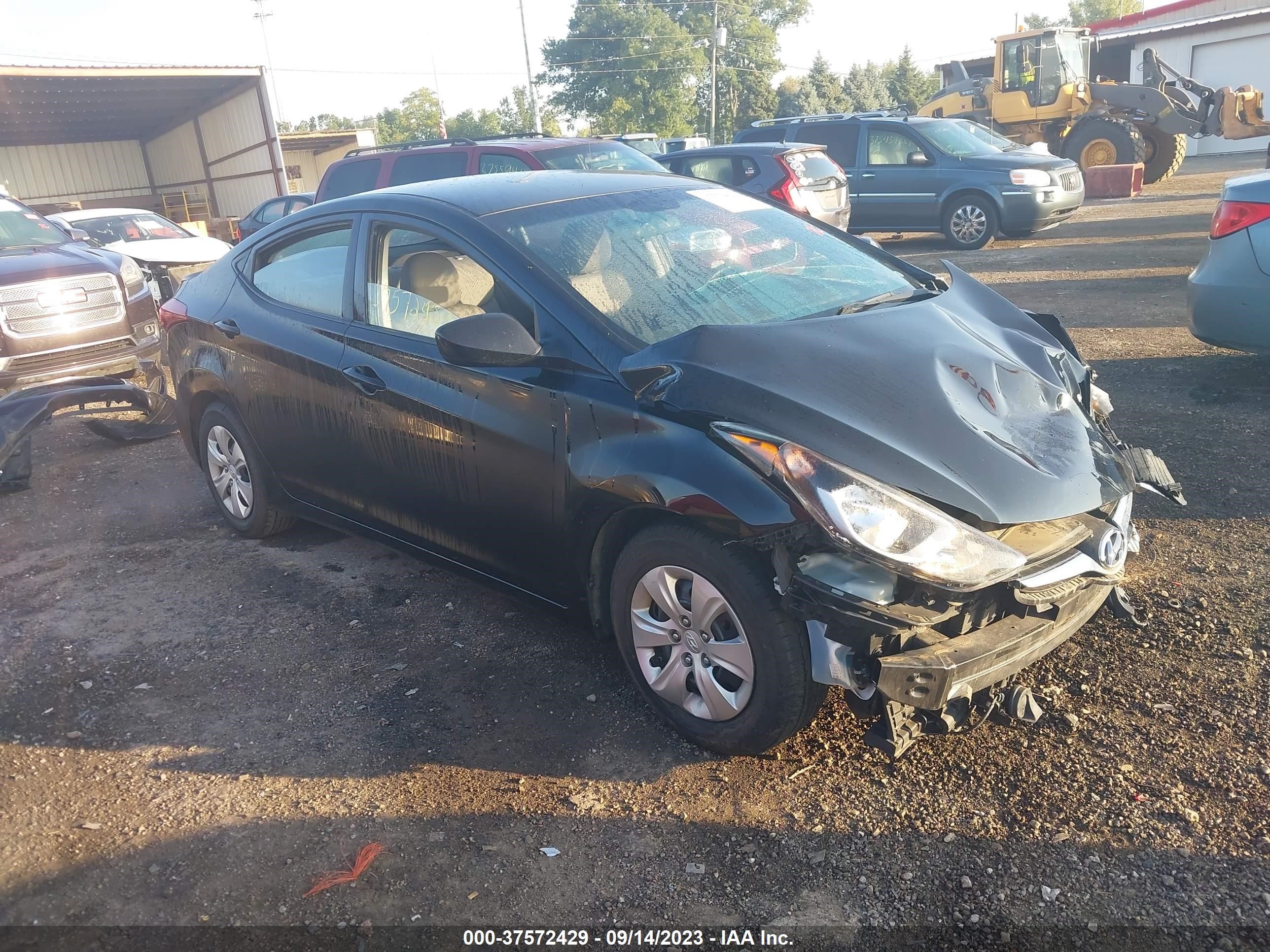 HYUNDAI ELANTRA 2016 5npdh4ae6gh774441