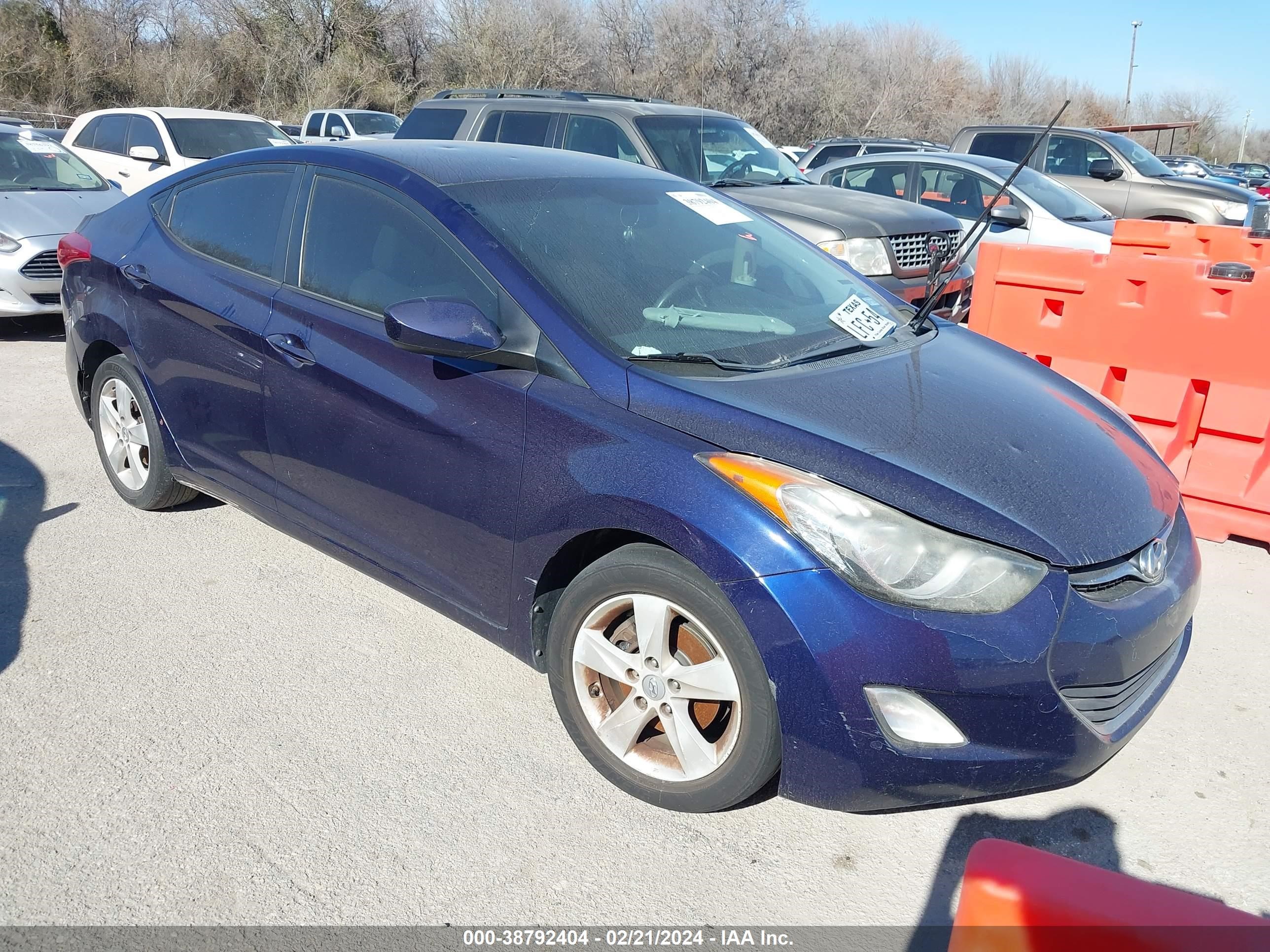 HYUNDAI ELANTRA 2012 5npdh4ae7ch127055