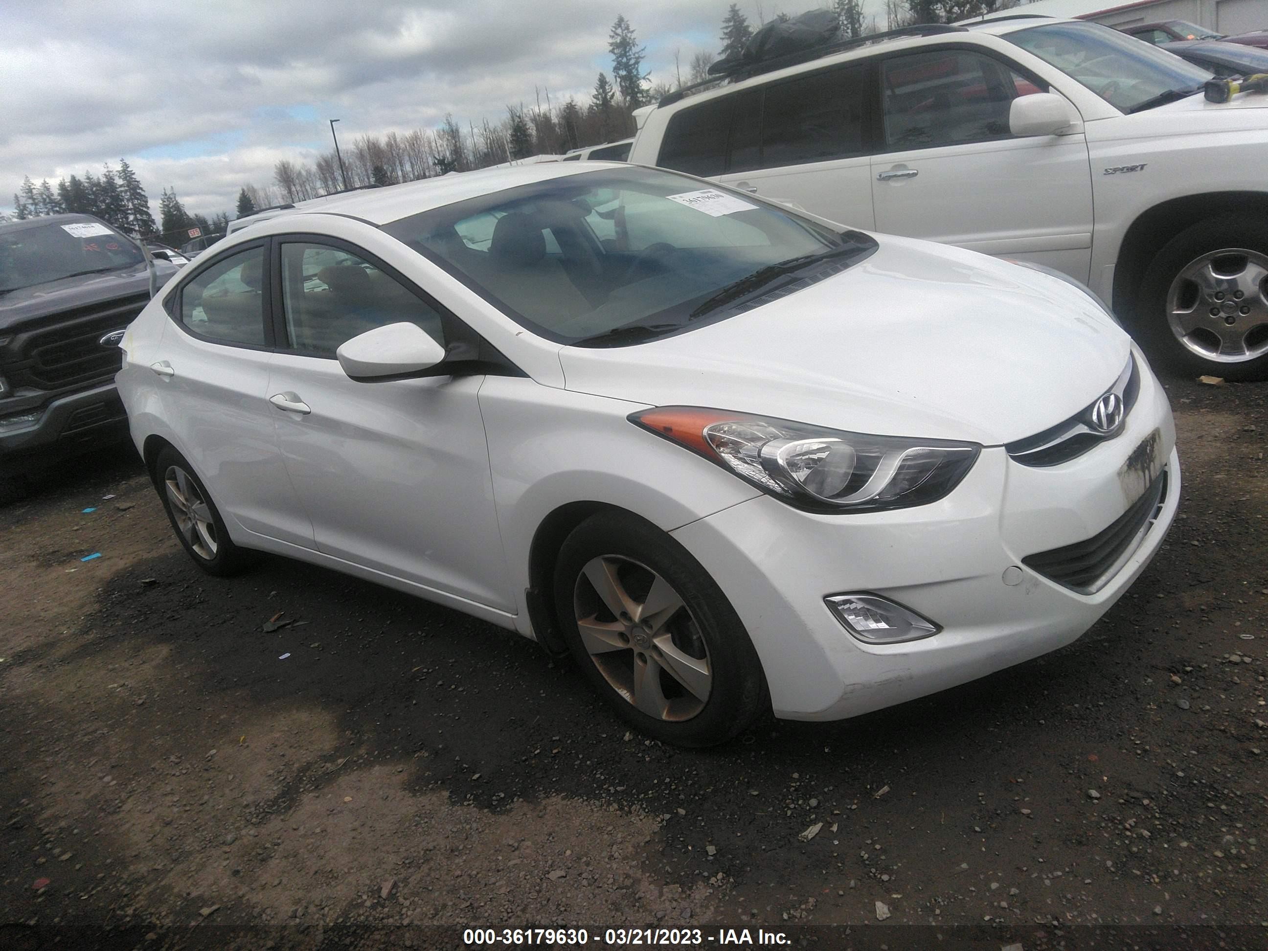 HYUNDAI ELANTRA 2013 5npdh4ae7dh299071