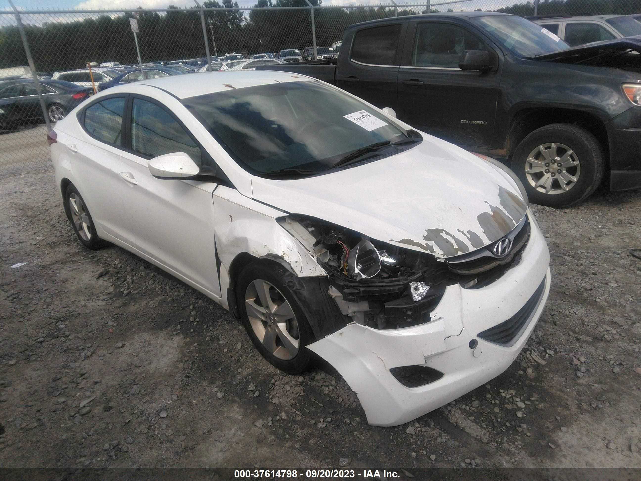 HYUNDAI ELANTRA 2013 5npdh4ae7dh330125