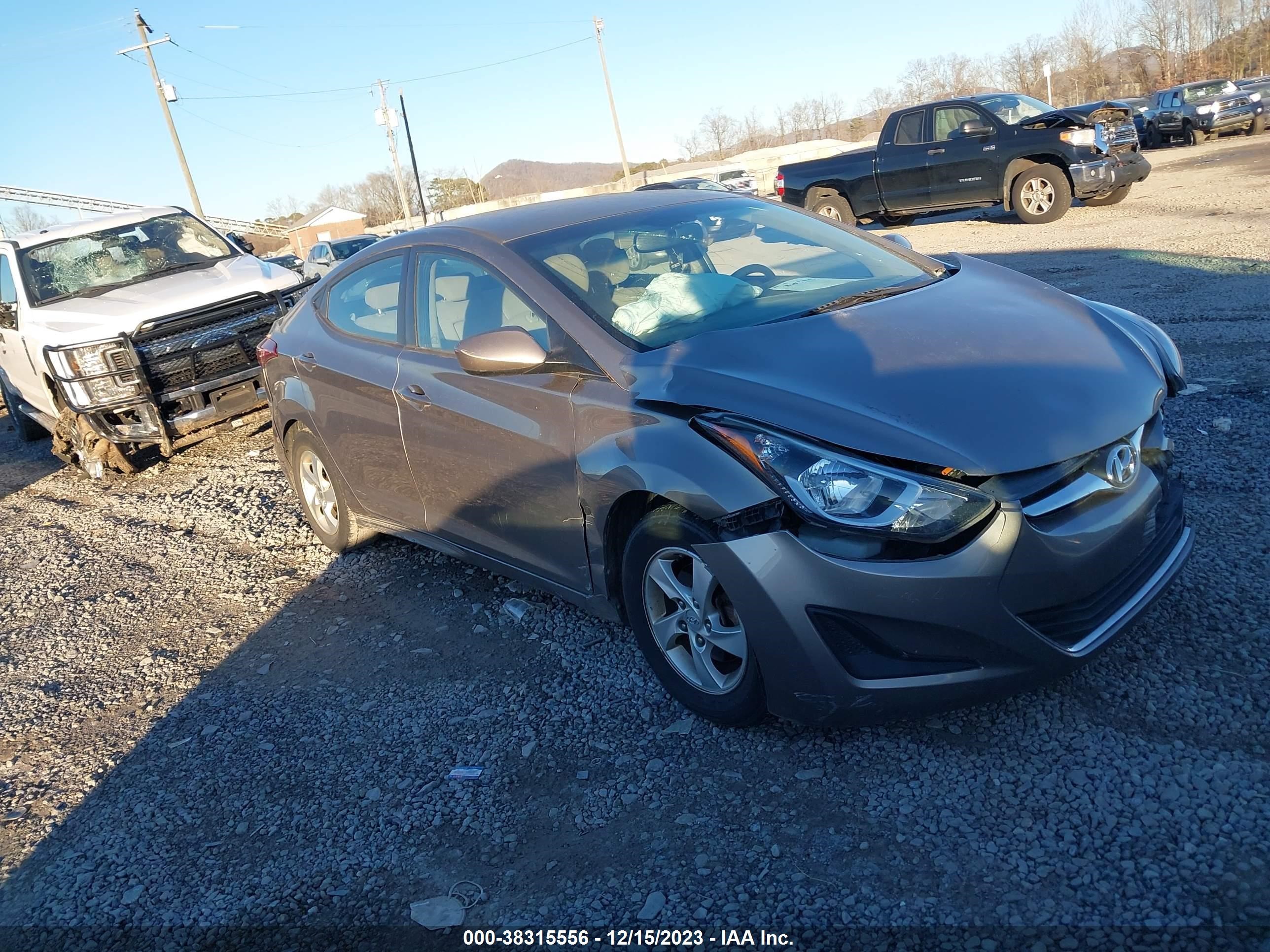 HYUNDAI ELANTRA 2015 5npdh4ae7fh583223