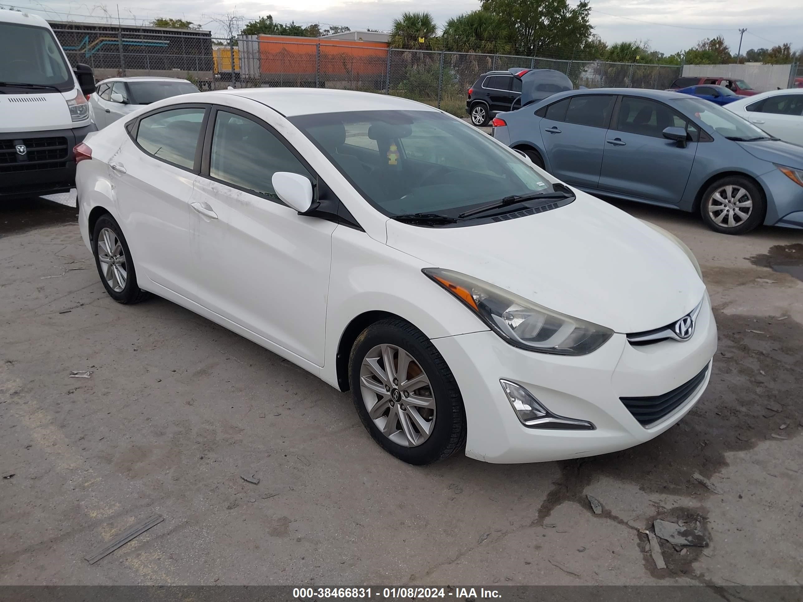 HYUNDAI ELANTRA 2015 5npdh4ae7fh596084