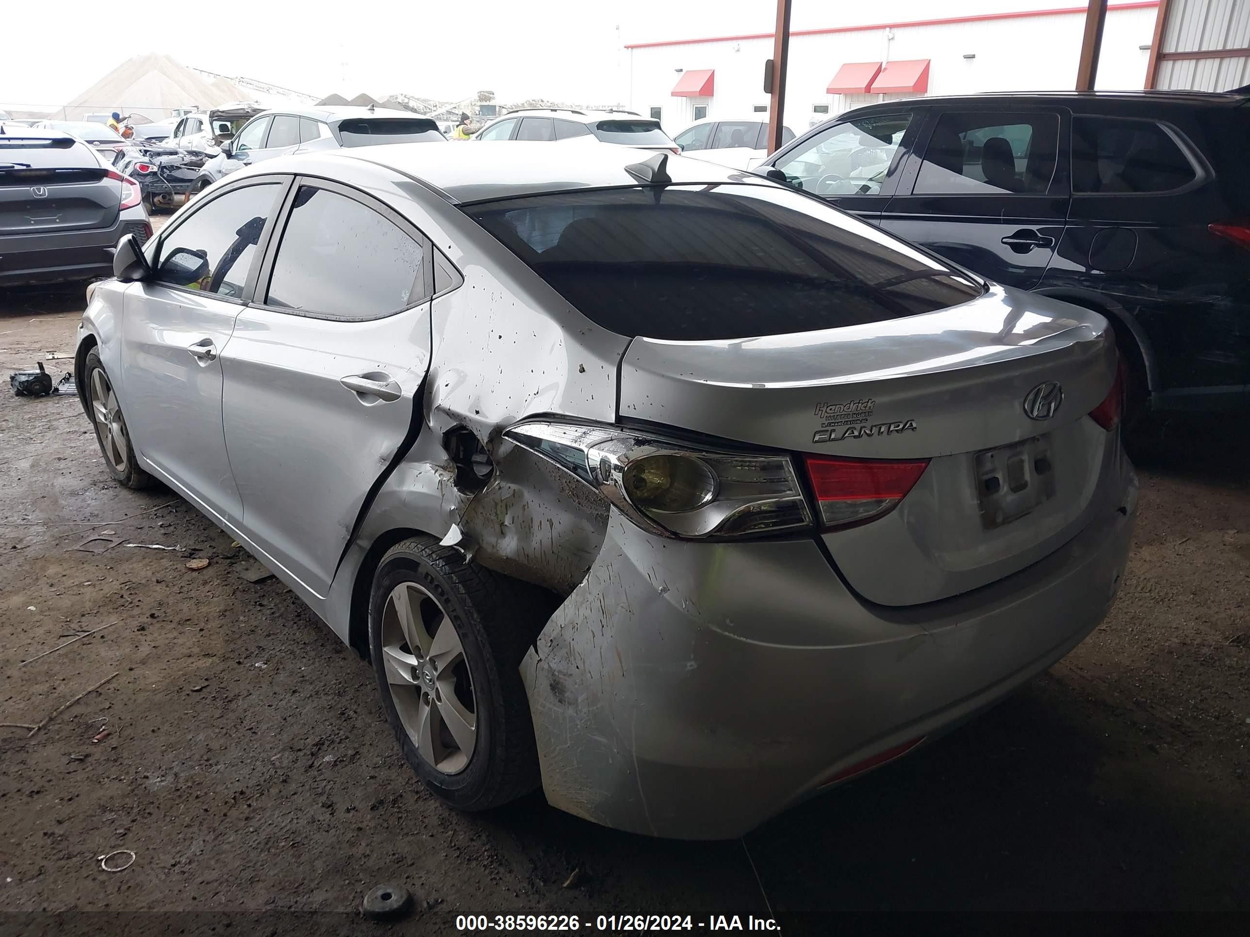 HYUNDAI ELANTRA 2013 5npdh4ae8dh155464