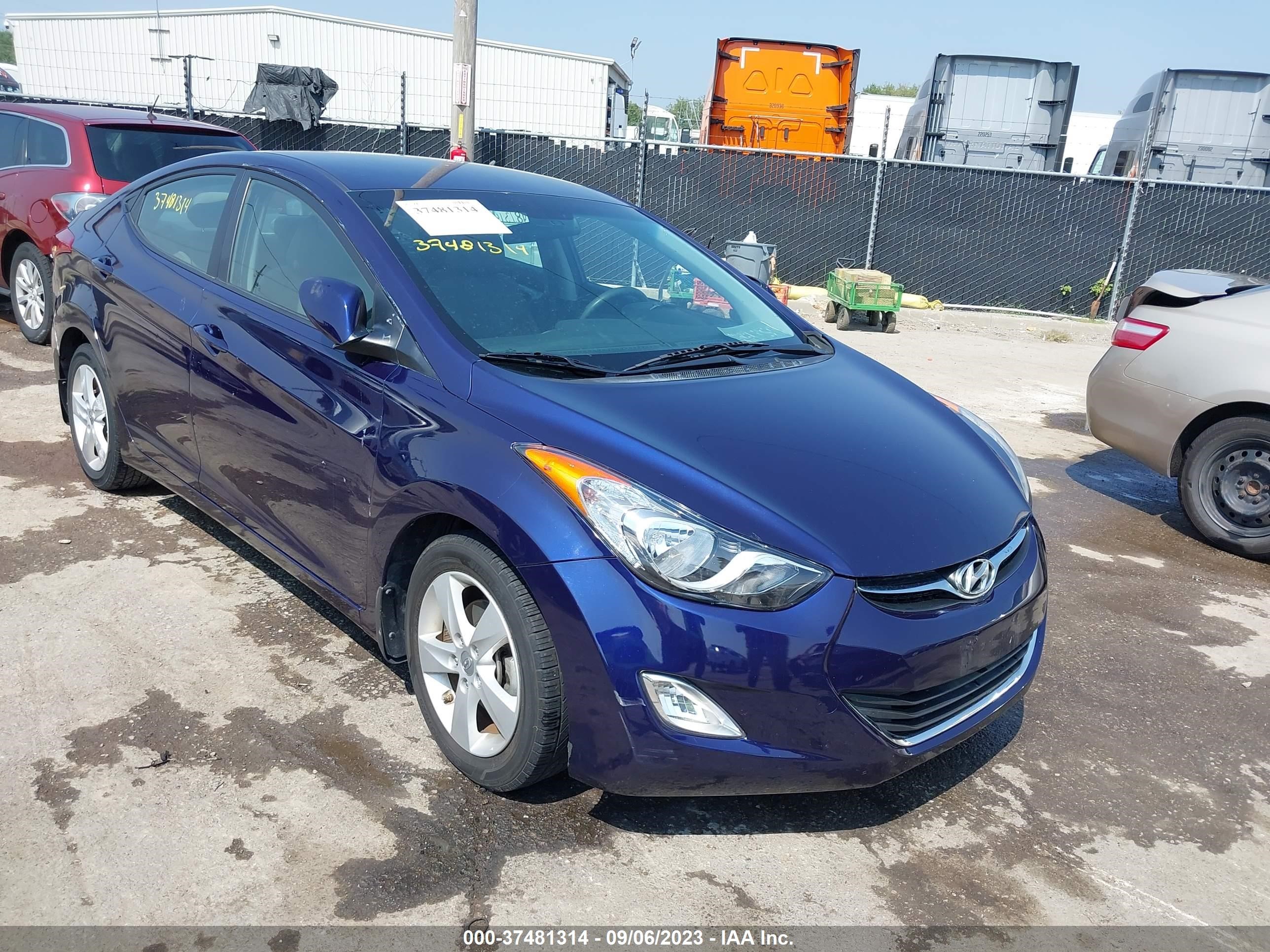 HYUNDAI ELANTRA 2013 5npdh4ae8dh225786