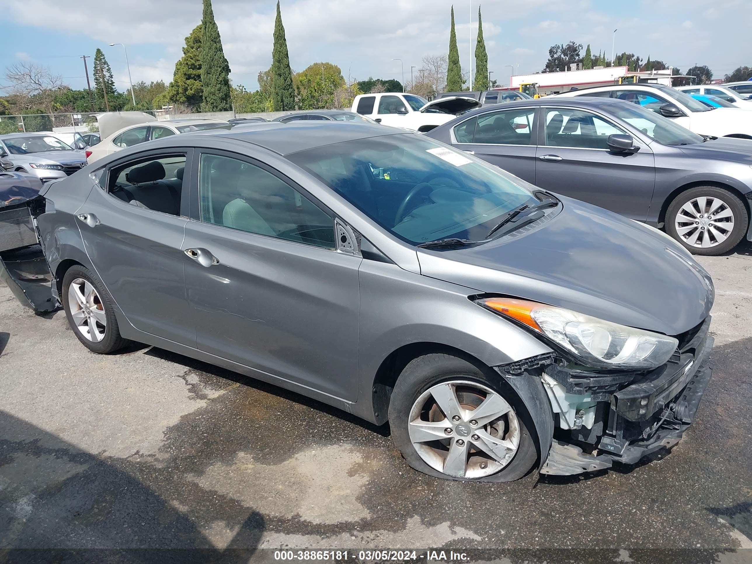 HYUNDAI ELANTRA 2013 5npdh4ae8dh381147