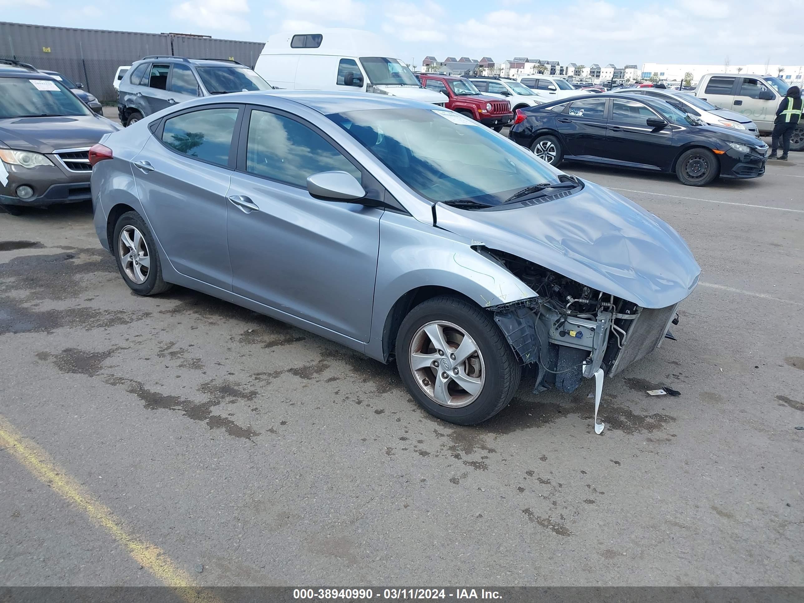 HYUNDAI ELANTRA 2015 5npdh4ae8fh561960