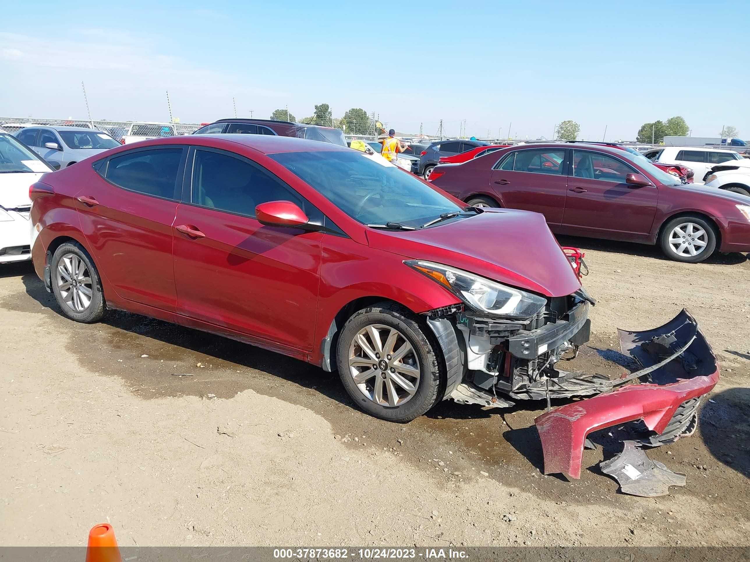 HYUNDAI ELANTRA 2016 5npdh4ae8gh772562