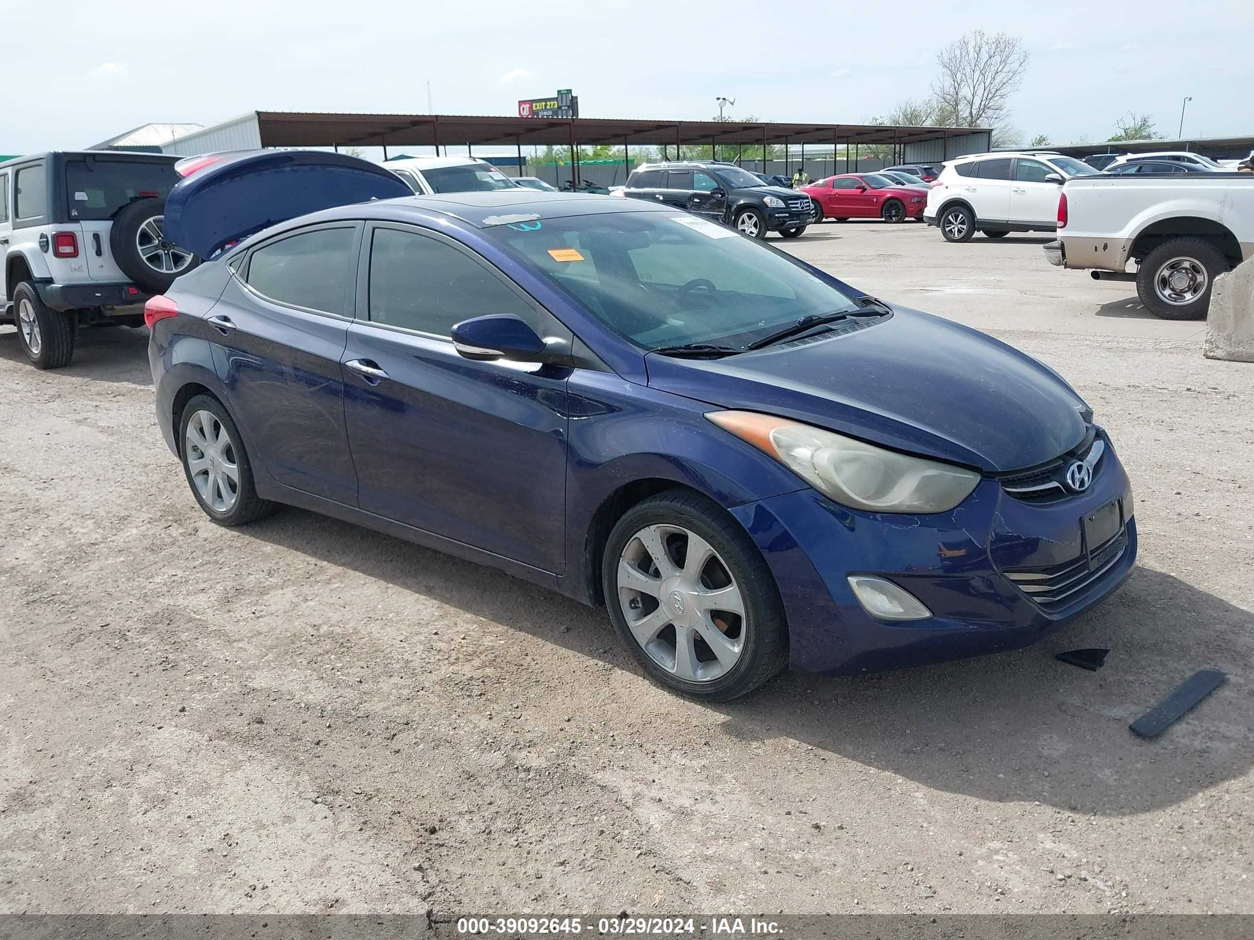 HYUNDAI ELANTRA 2011 5npdh4ae9bh000922