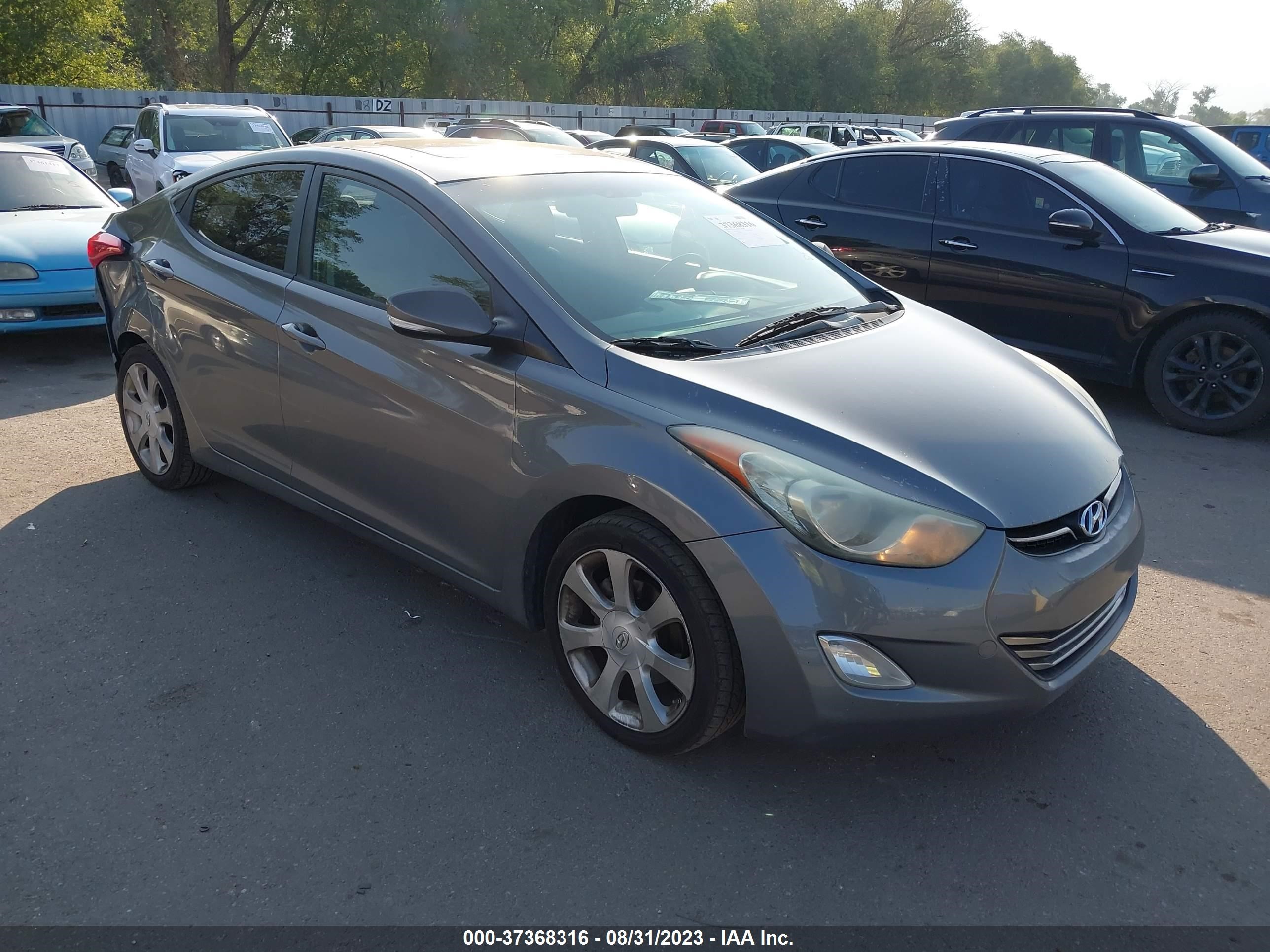 HYUNDAI ELANTRA 2011 5npdh4ae9bh039106