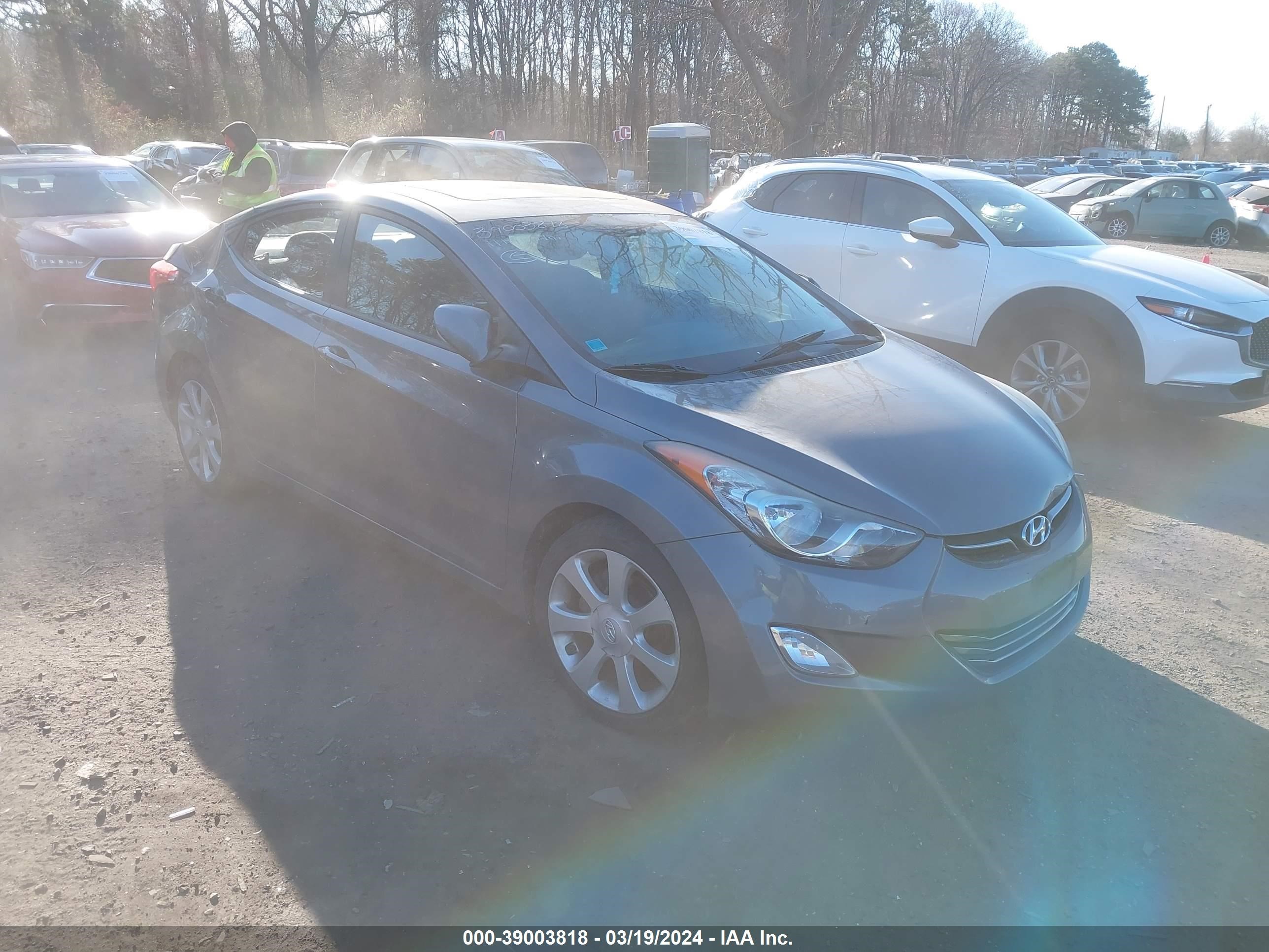 HYUNDAI ELANTRA 2011 5npdh4ae9bh075040