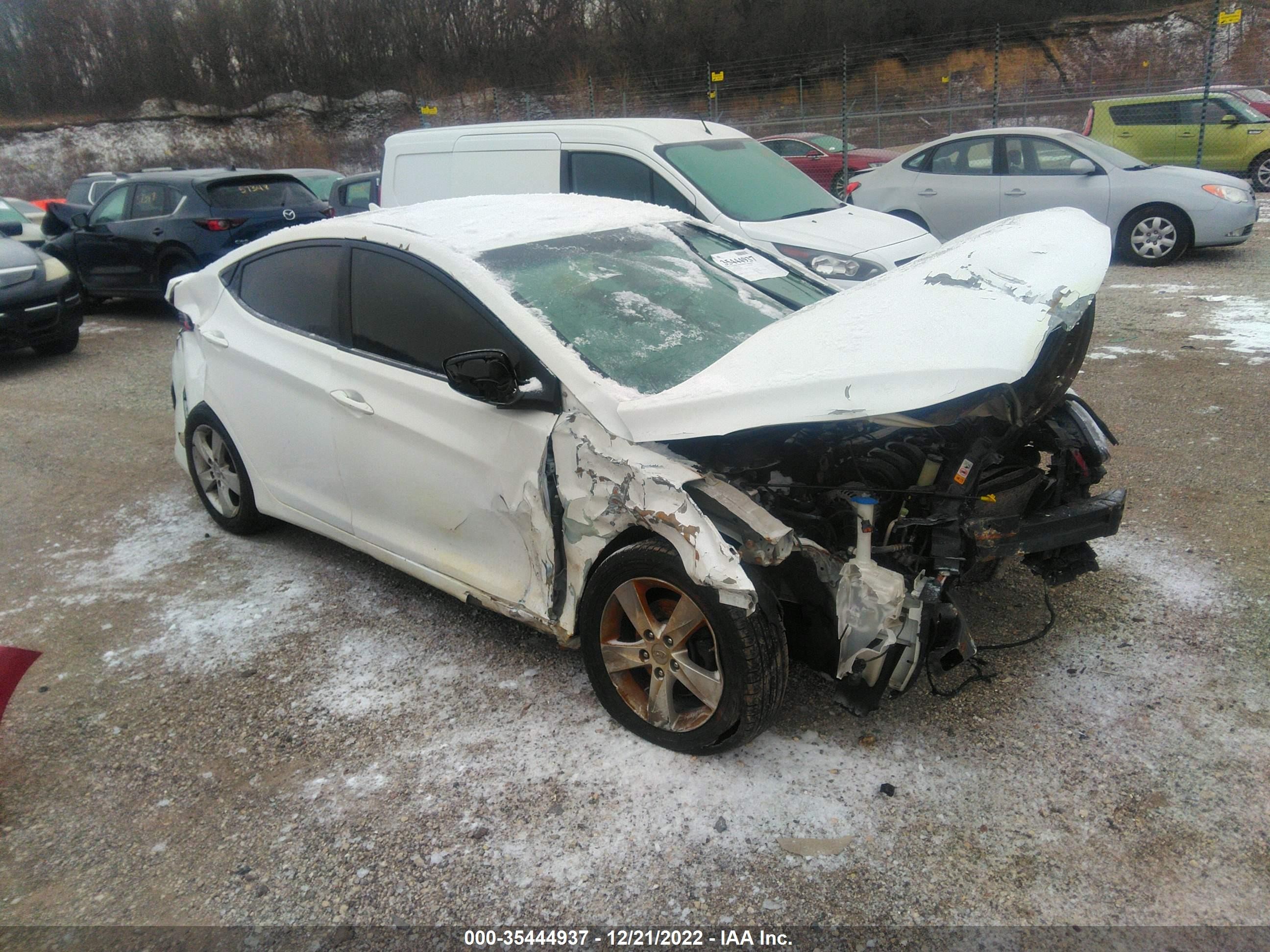 HYUNDAI ELANTRA 2013 5npdh4ae9dh382940