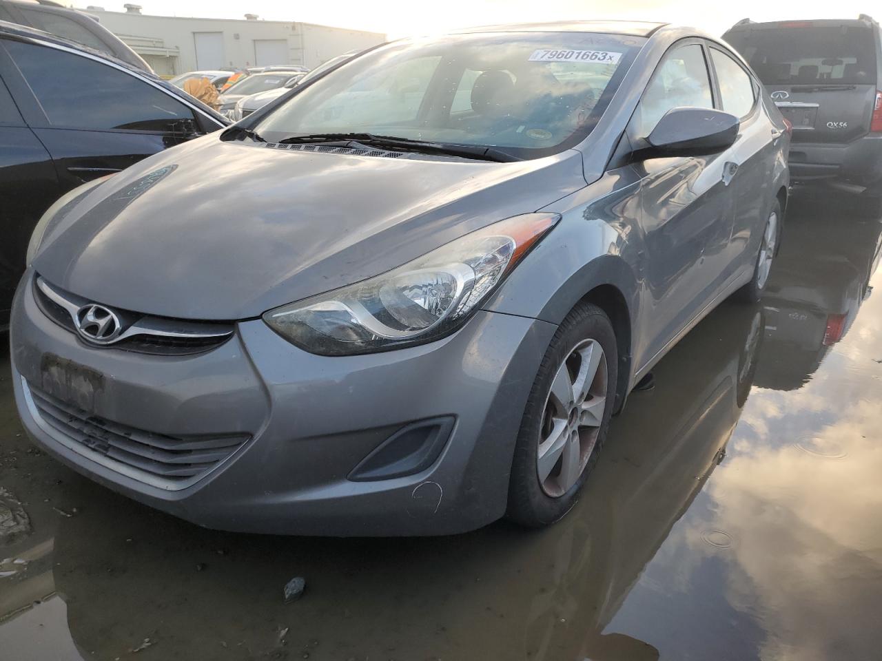 HYUNDAI ELANTRA 2013 5npdh4ae9dh397602