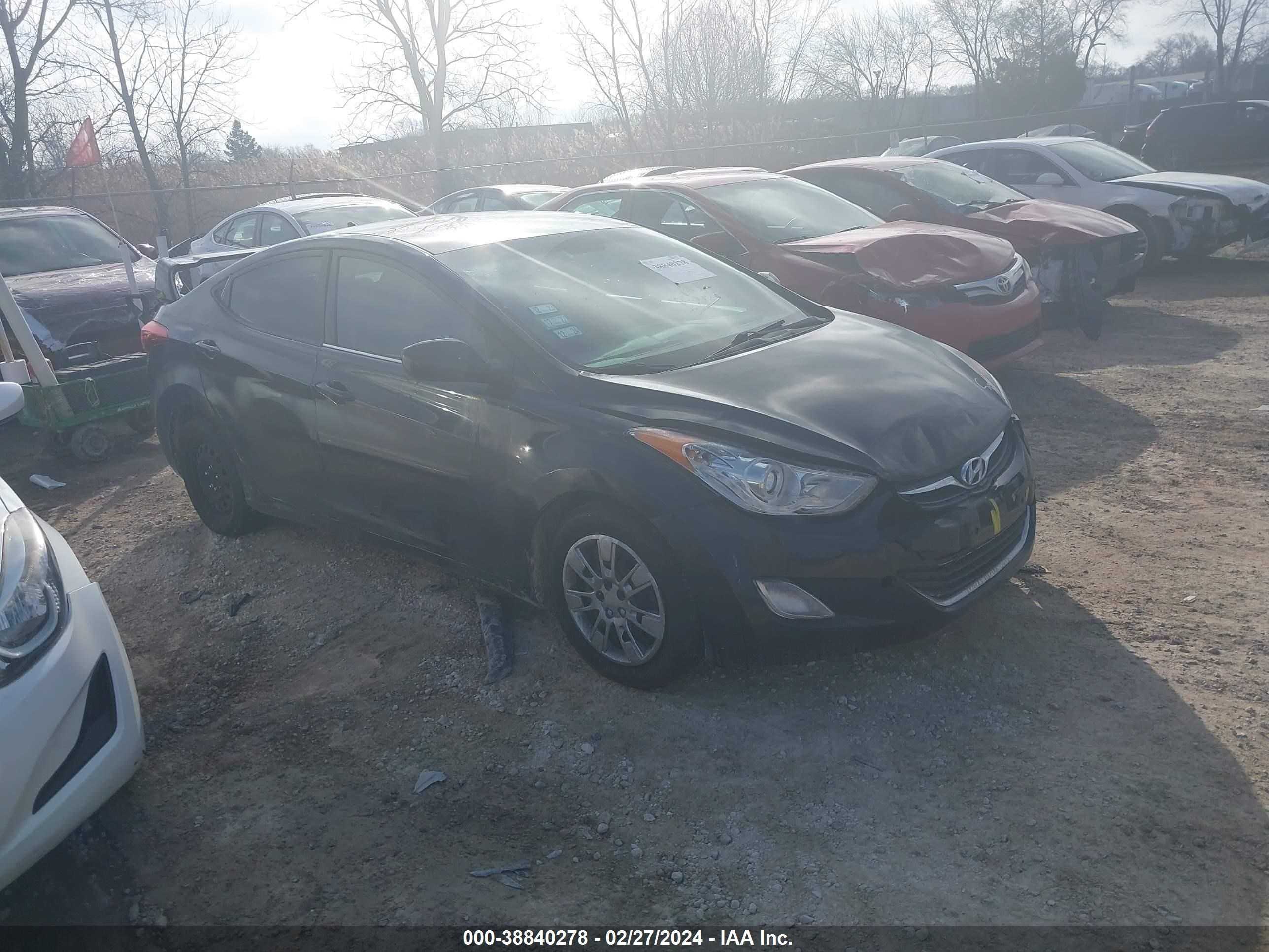 HYUNDAI ELANTRA 2013 5npdh4ae9dh445759