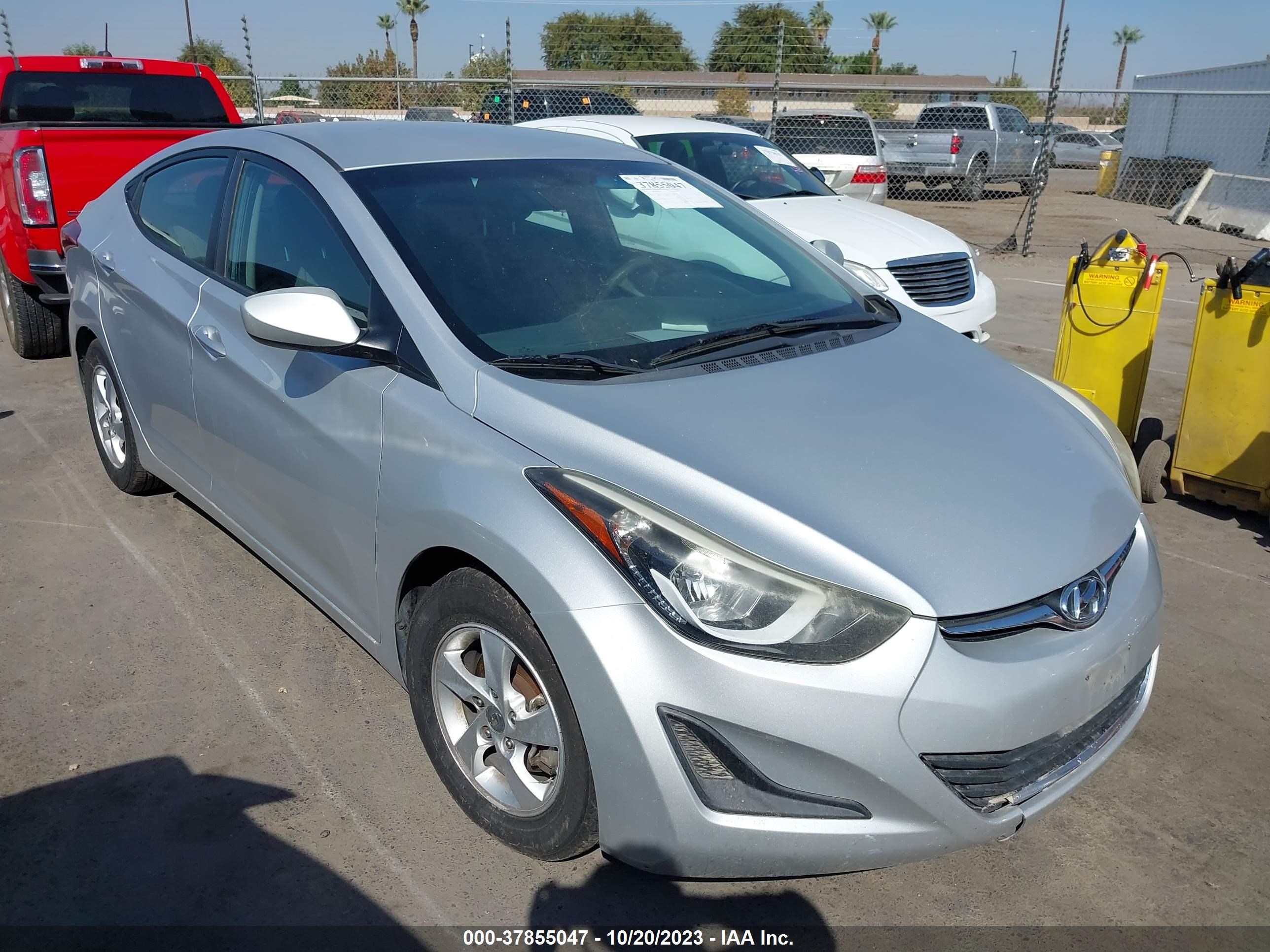 HYUNDAI ELANTRA 2015 5npdh4ae9fh641865