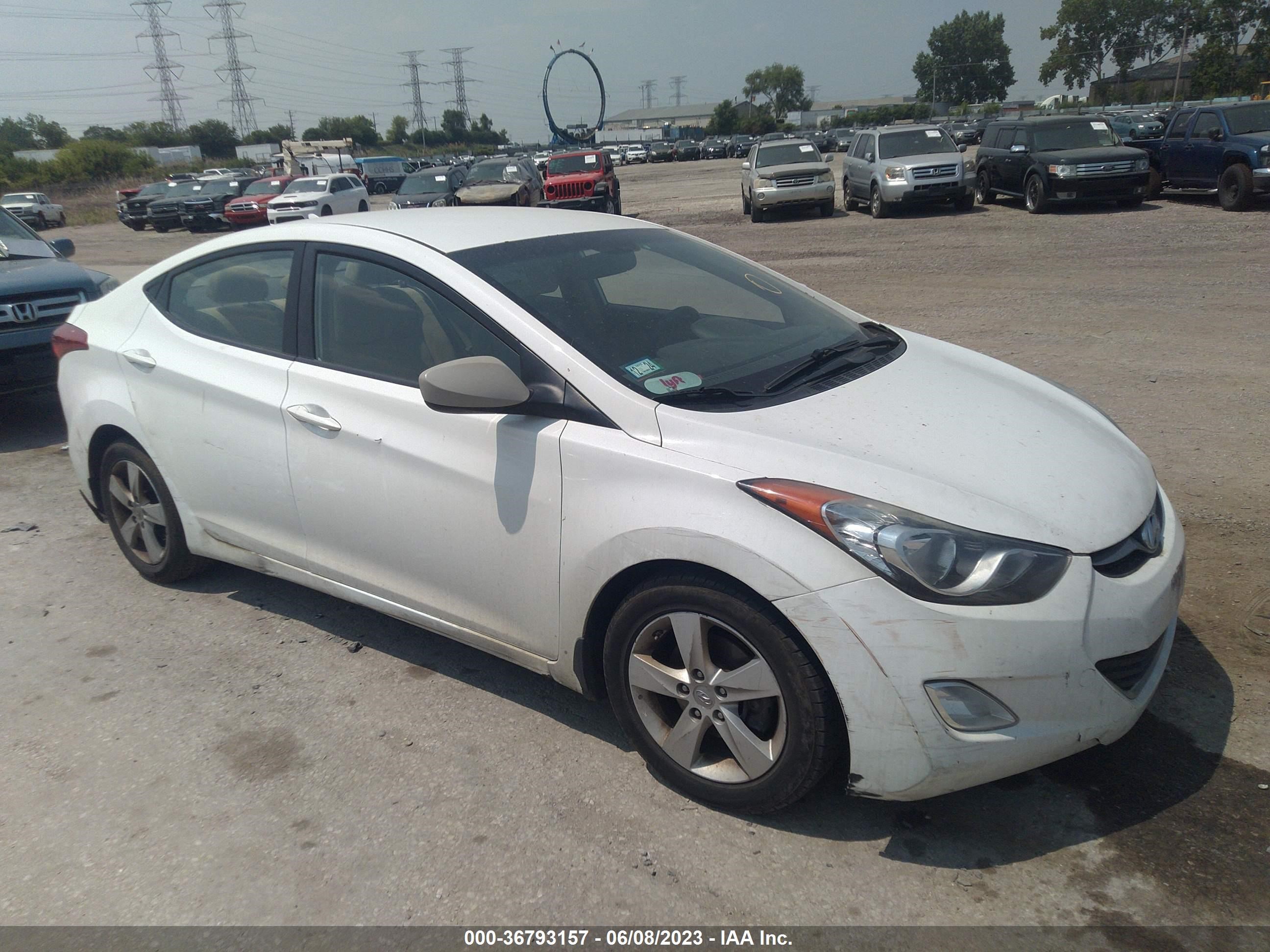 HYUNDAI ELANTRA 2013 5npdh4aexdh288422