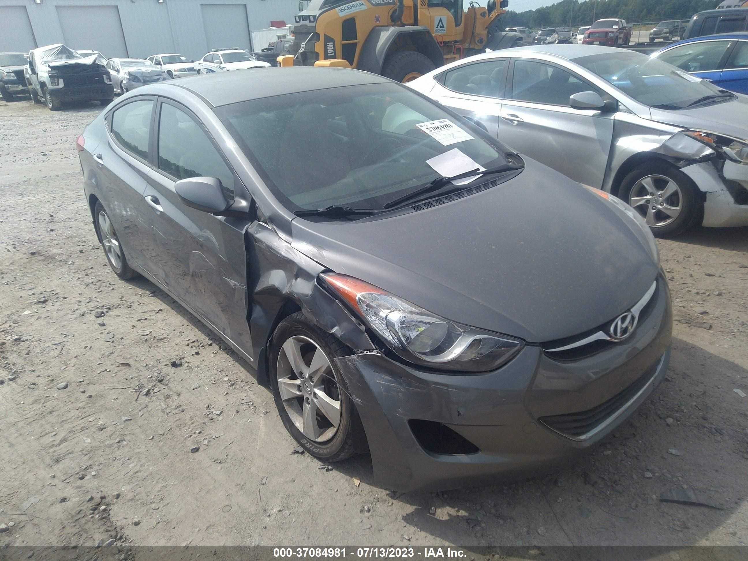 HYUNDAI ELANTRA 2013 5npdh4aexdh409319