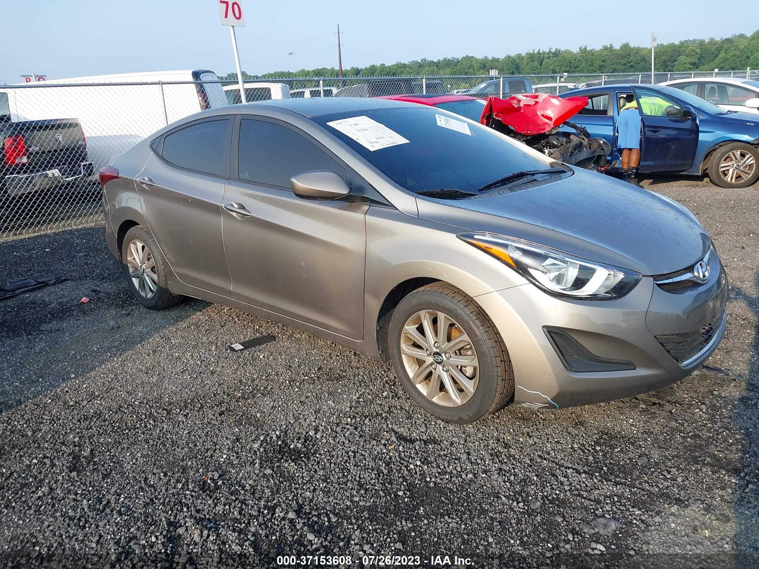 HYUNDAI ELANTRA 2016 5npdh4aexgh743757