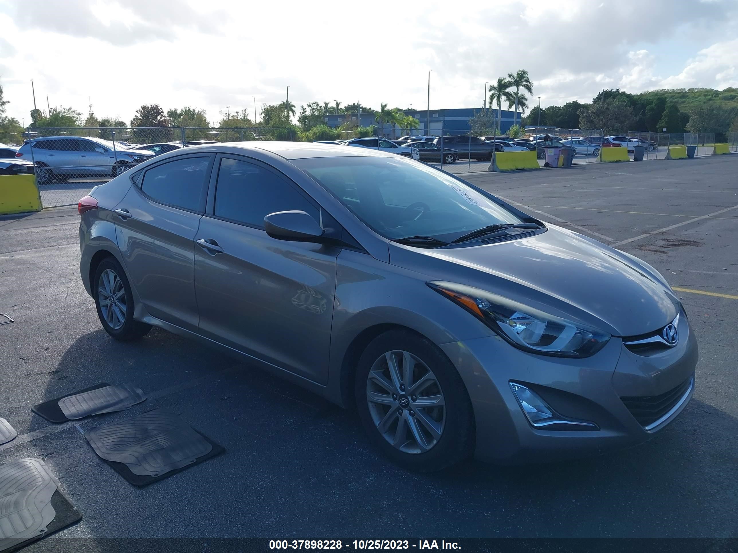 HYUNDAI ELANTRA 2016 5npdh4aexgh758193