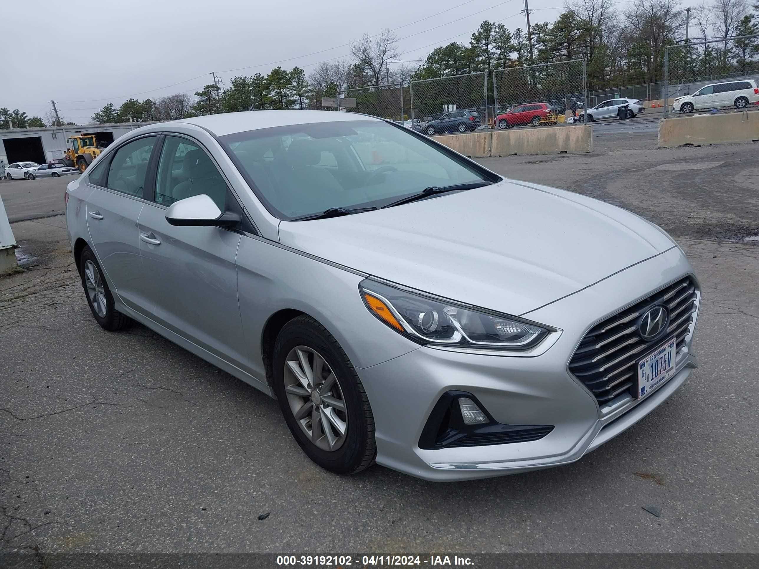 HYUNDAI SONATA 2018 5npe24aa3jh693875