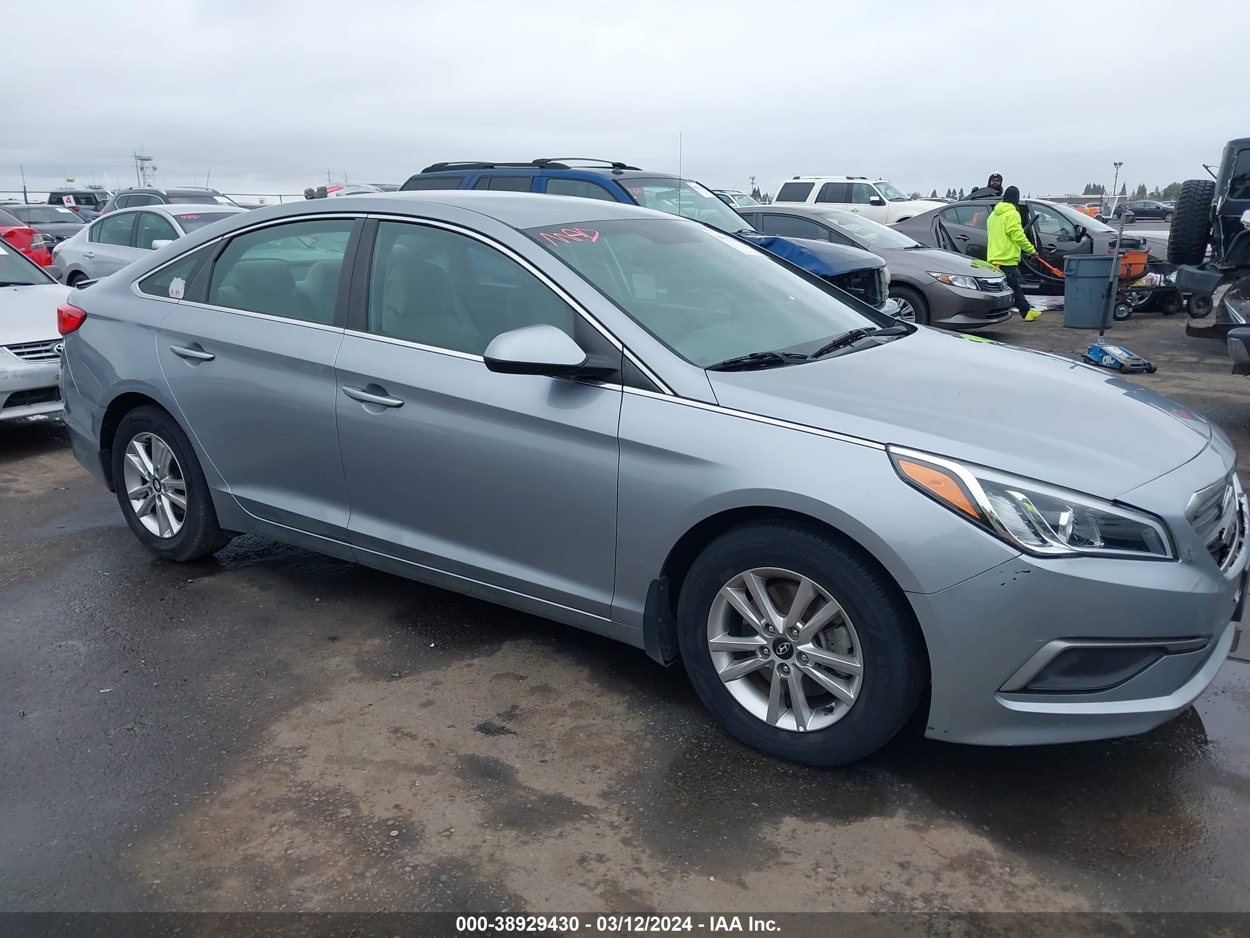 HYUNDAI SONATA 2016 5npe24af0gh408604